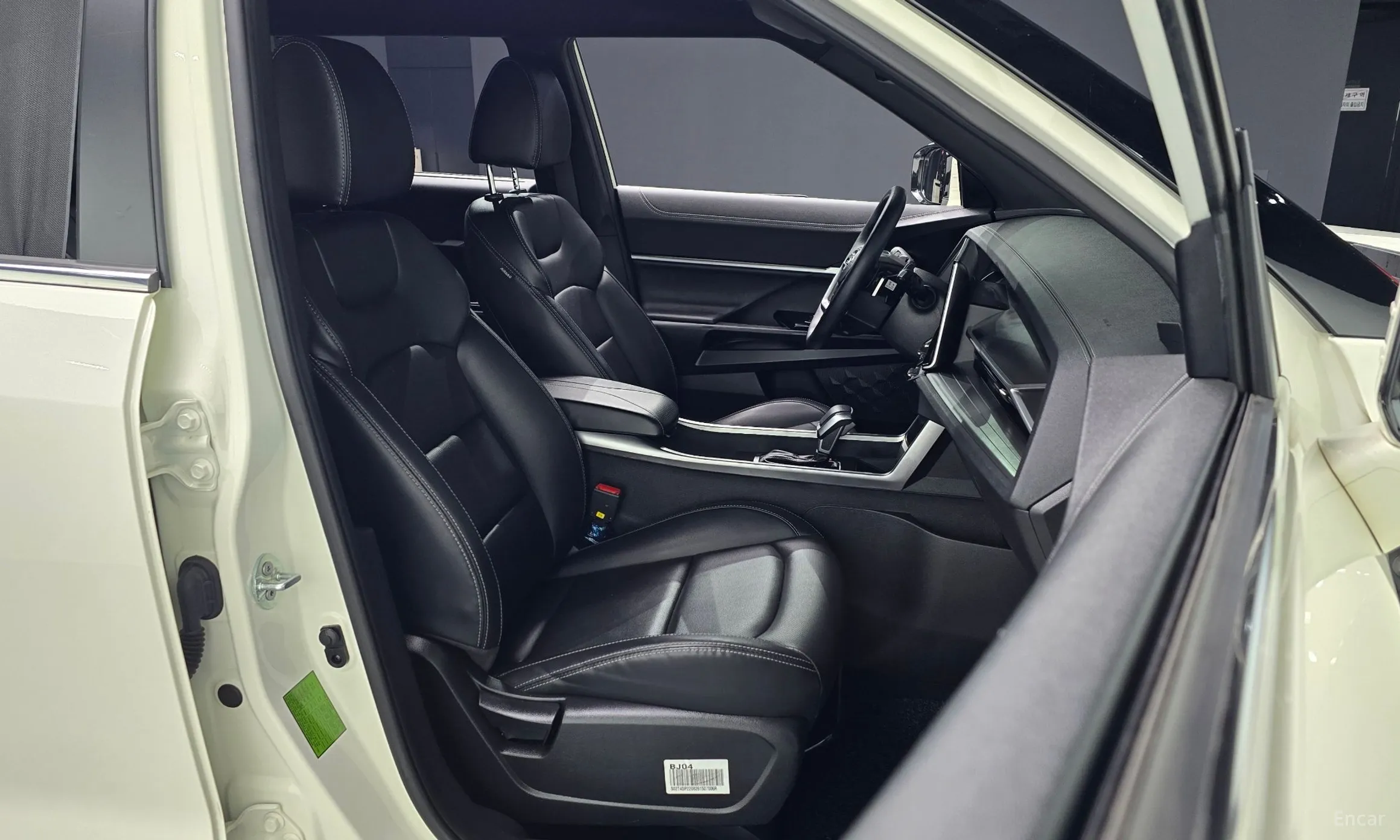 KG Mobility (SsangYong) Torres превью 10