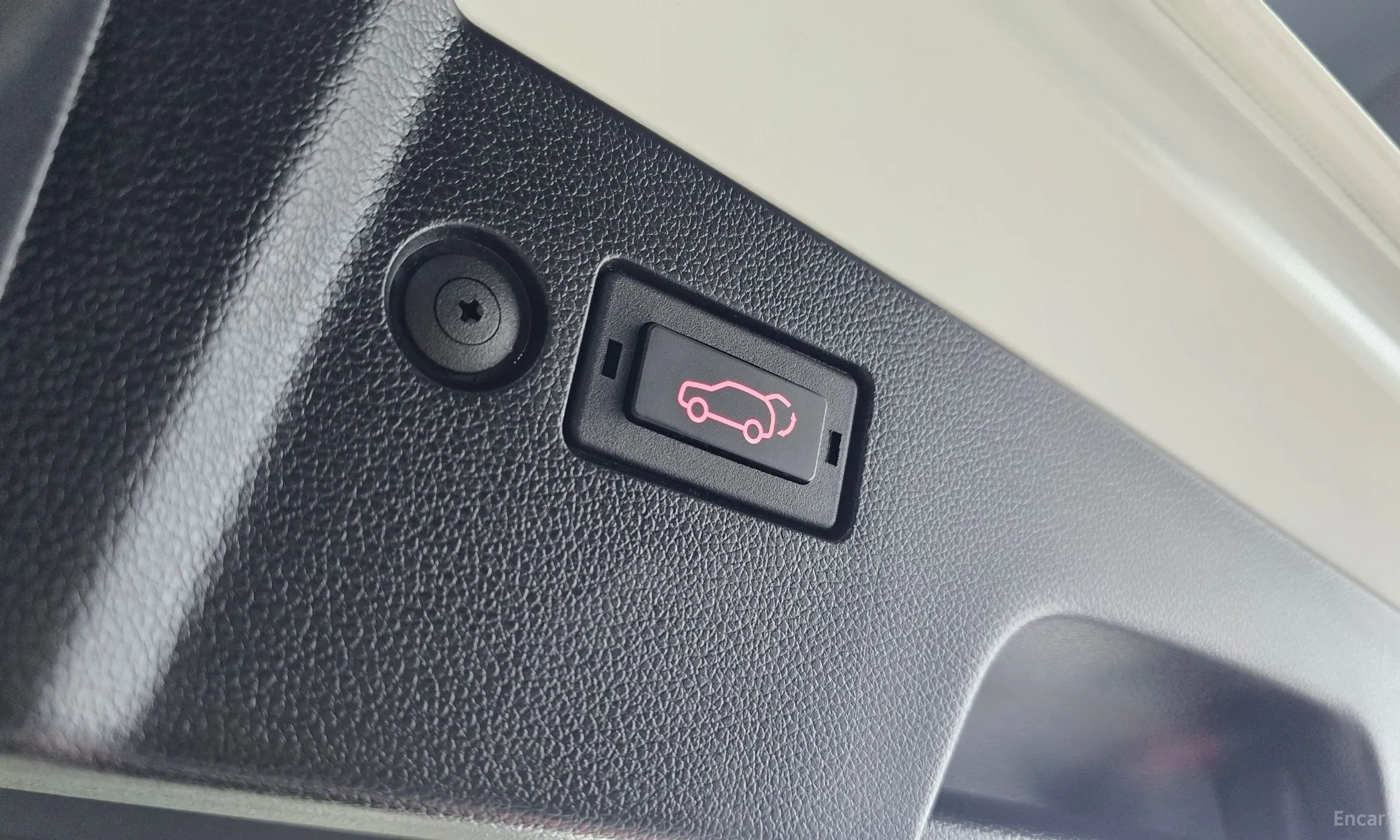 KG Mobility (SsangYong) Torres превью 18
