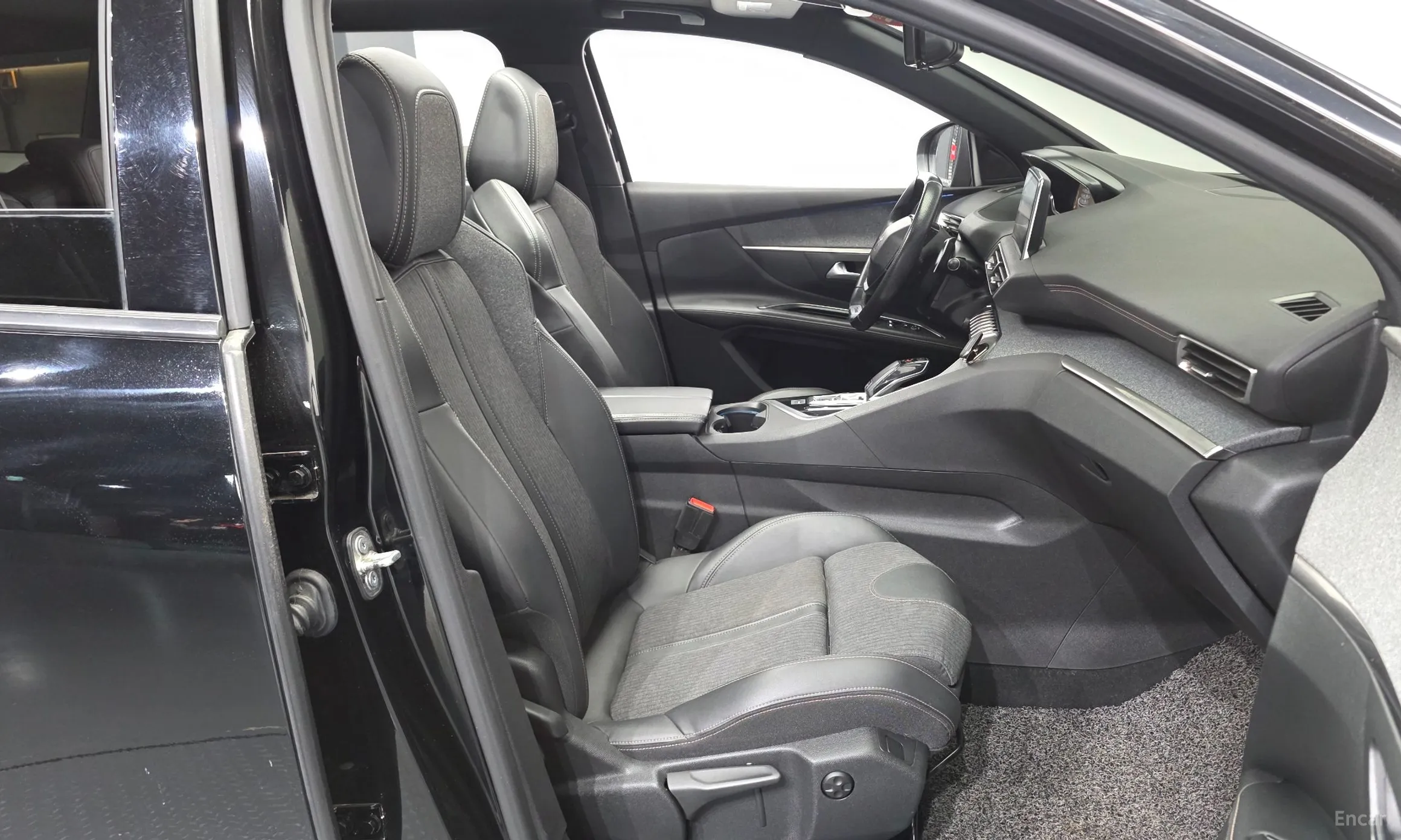 Peugeot 5008 2nd generation превью 11