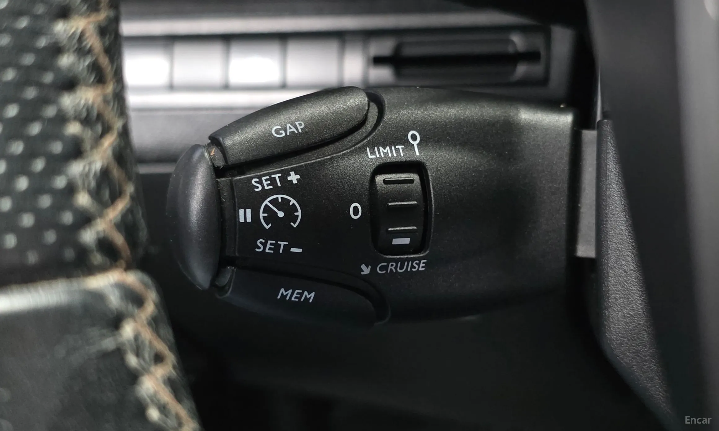Peugeot 5008 2nd generation превью 16