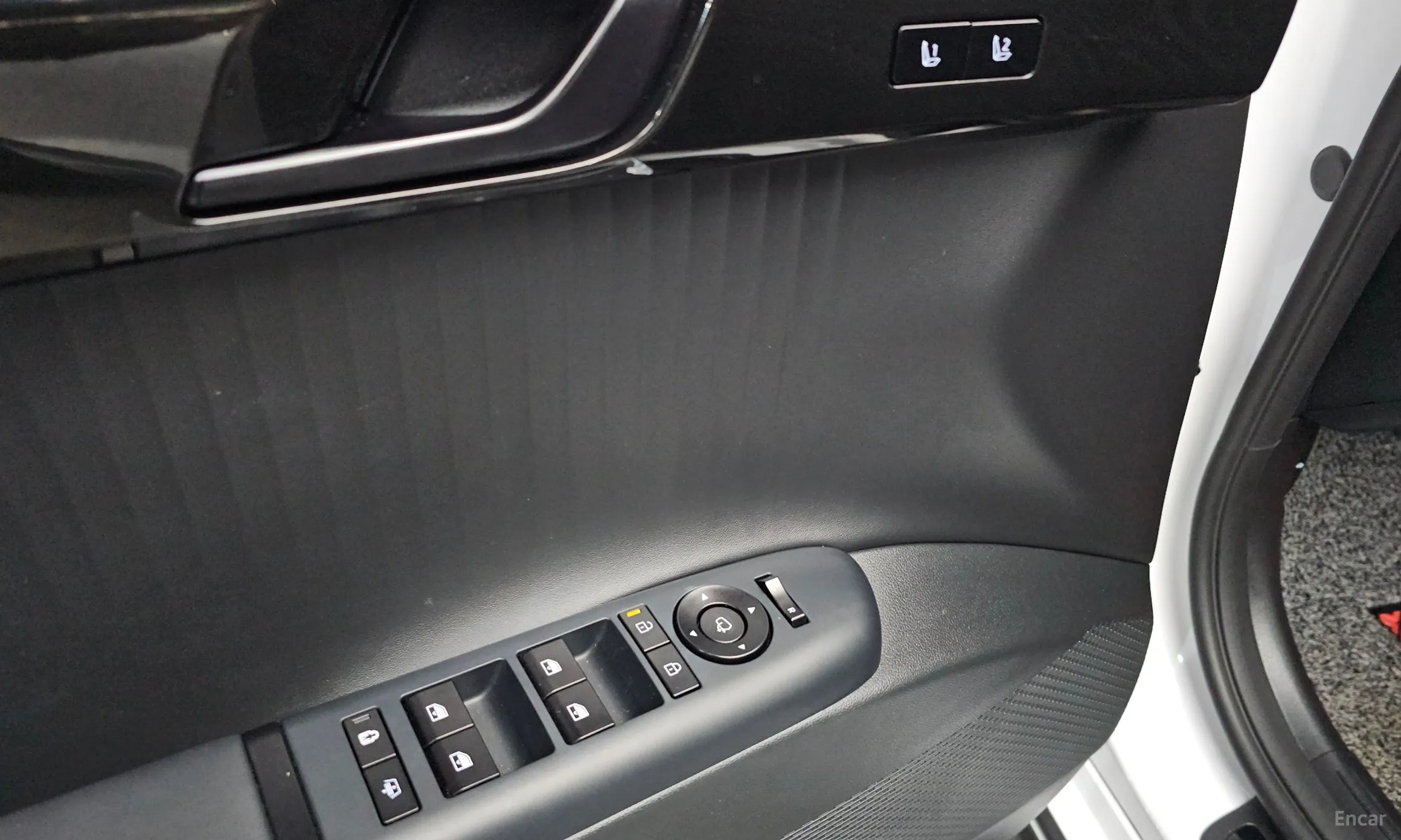 Hyundai Grandeur Hybrid (GN7) превью 13