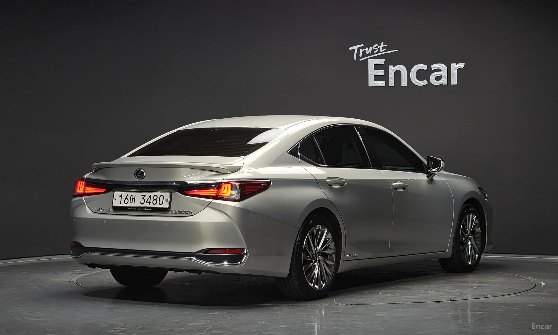 Lexus ES300h 7th Generation превью 2
