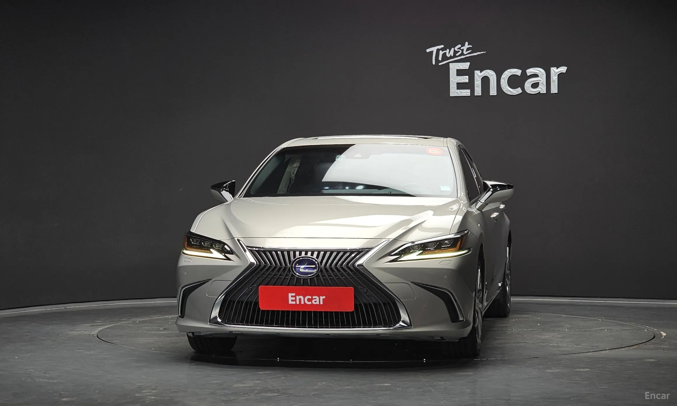 Lexus ES300h 7th Generation превью 3