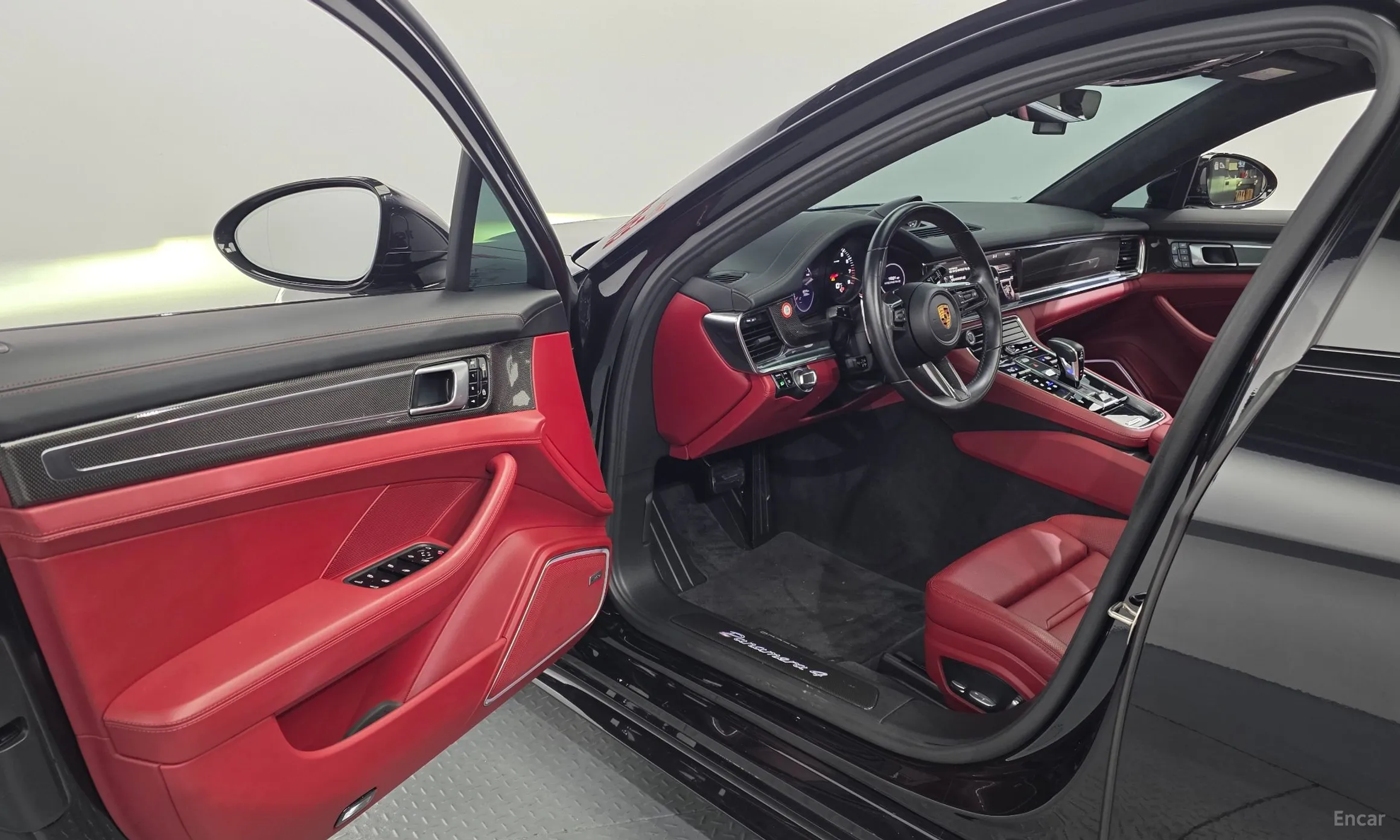 Porsche Panamera (971) превью 10