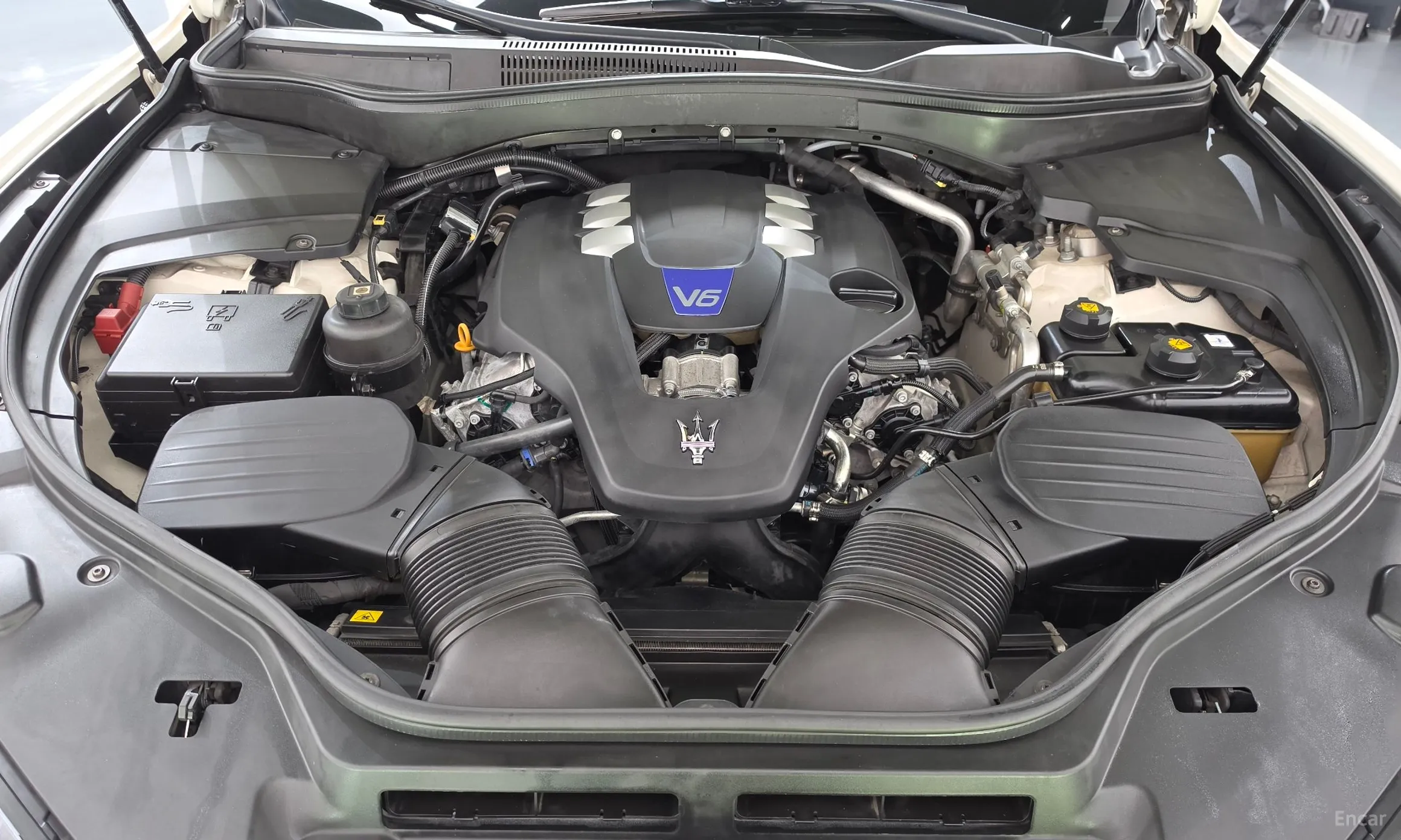 Maserati Levante превью 6