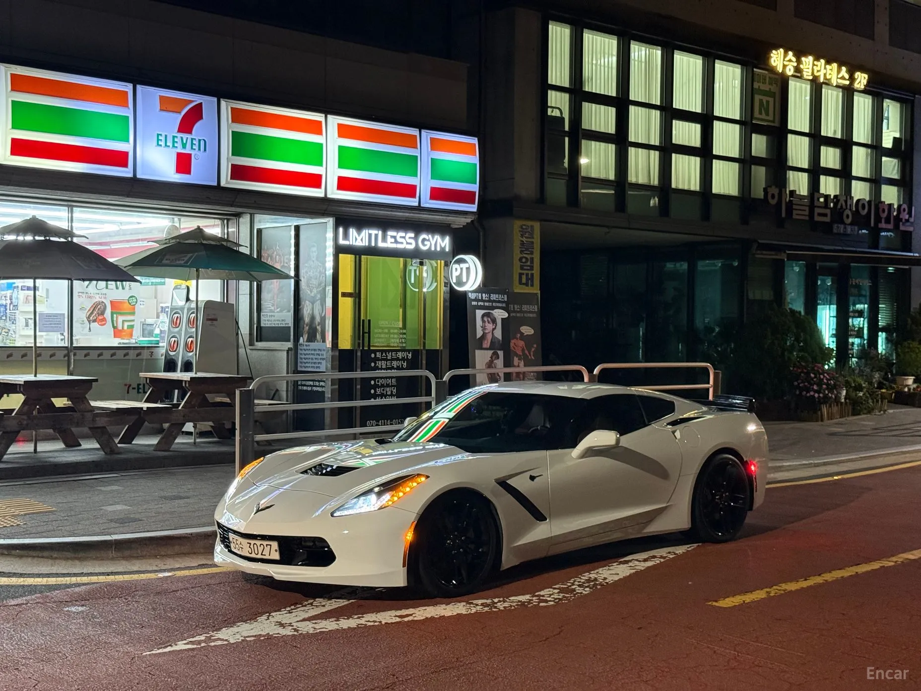Chevrolet Corvette превью 6