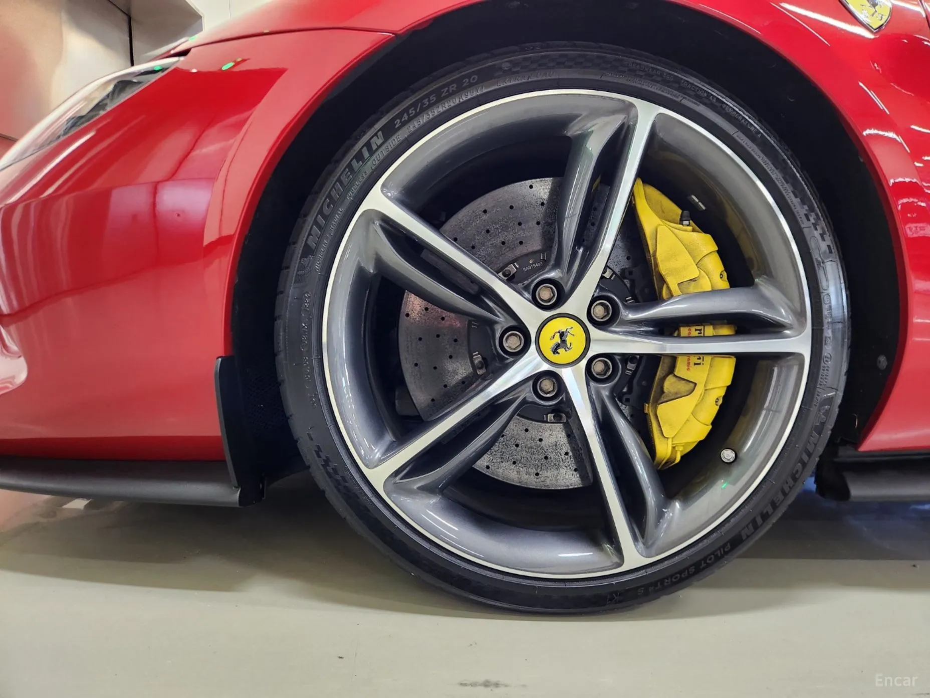 Ferrari 296 GTS превью 20