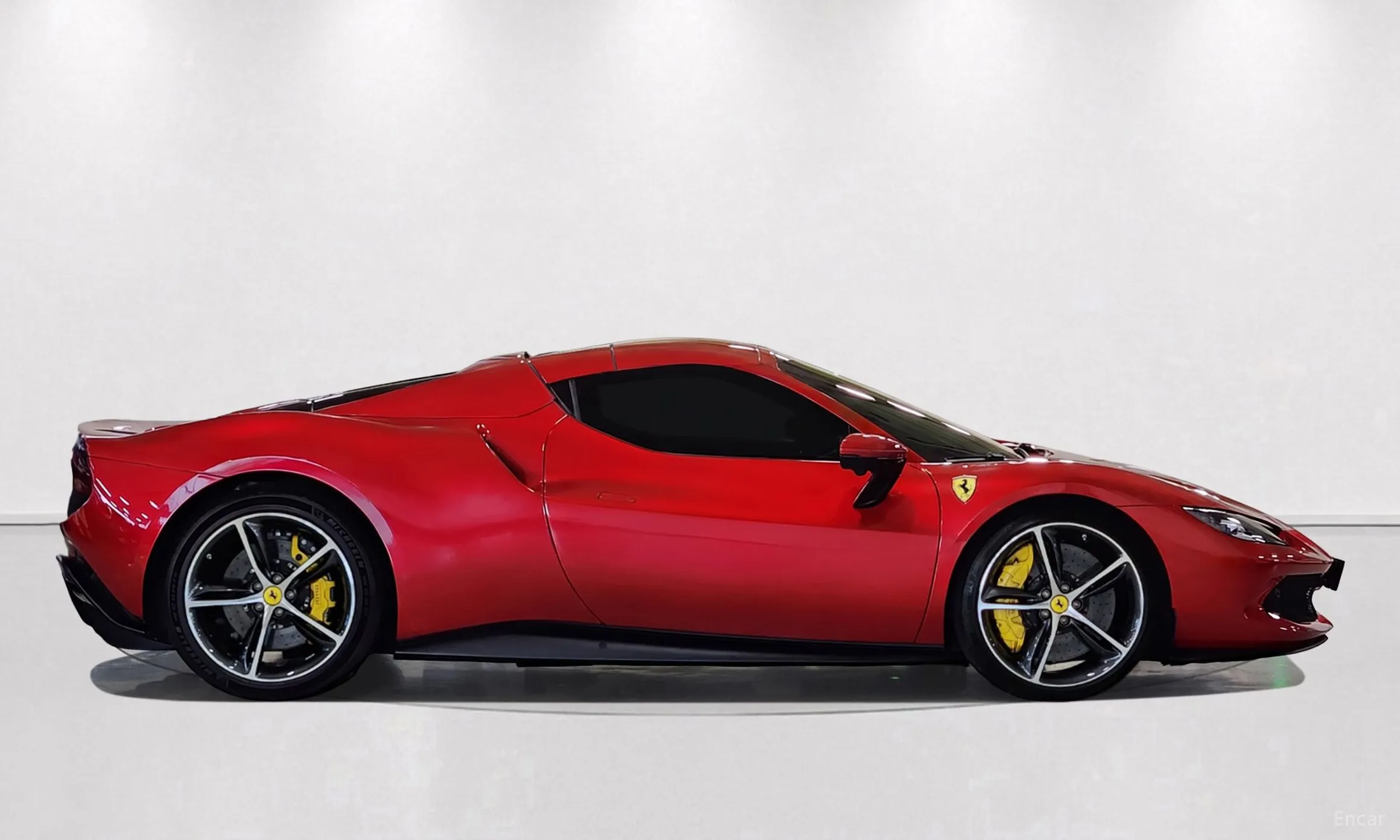 Ferrari 296 GTS превью 7