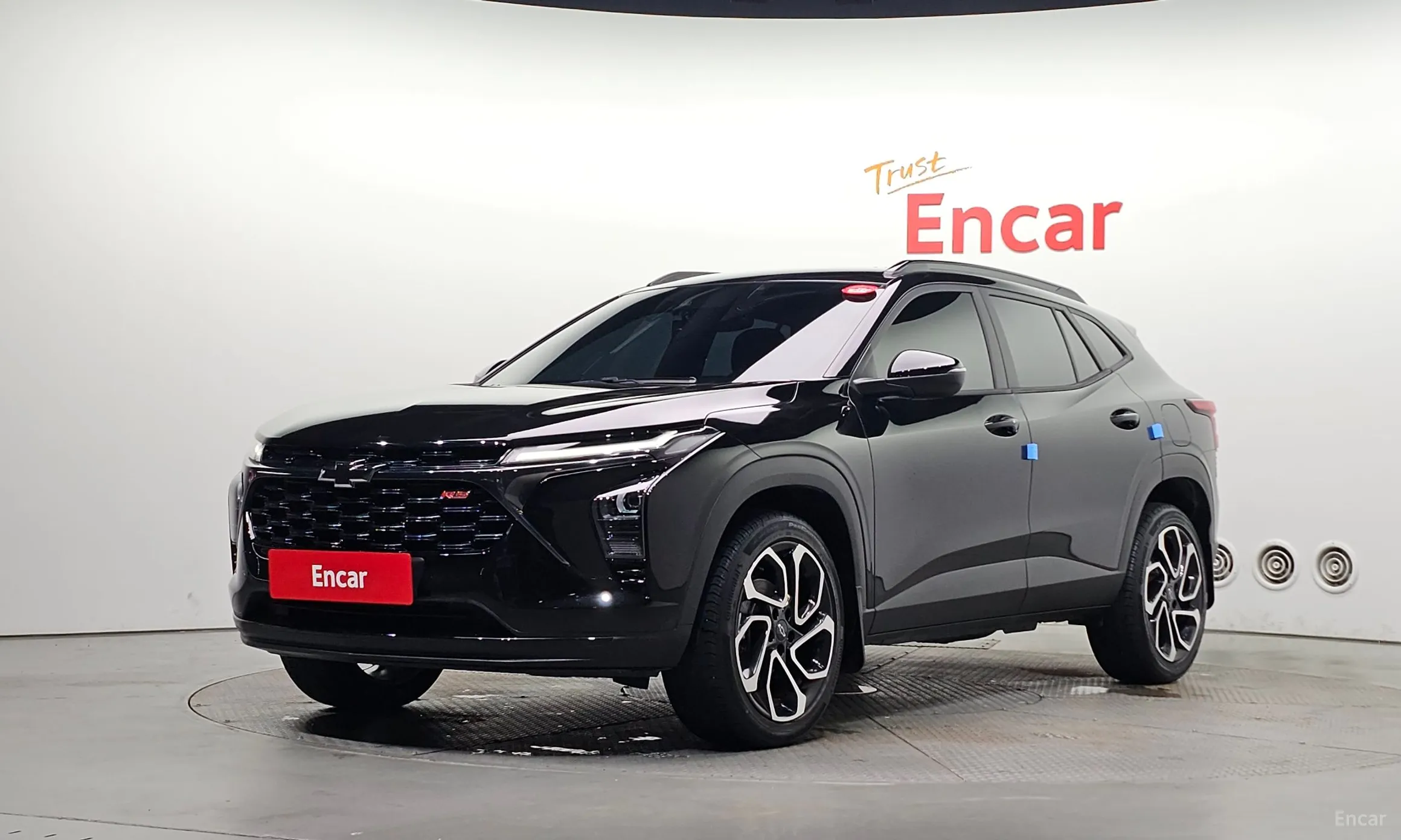 Trax Crossover