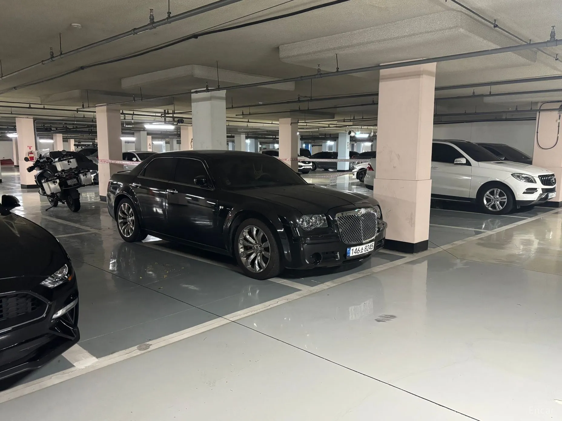 Chrysler 300C превью 3
