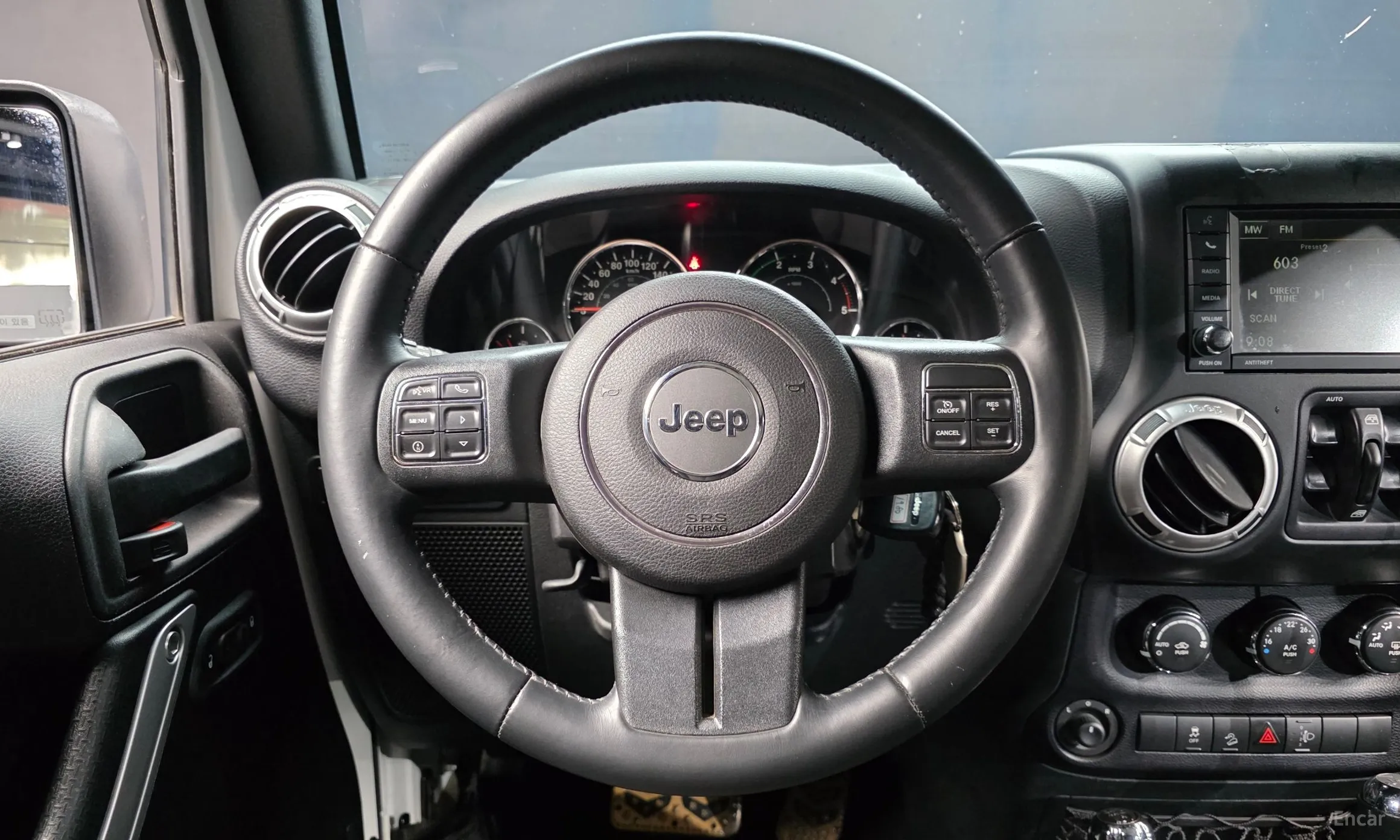 Jeep Wrangler (JK) превью 13