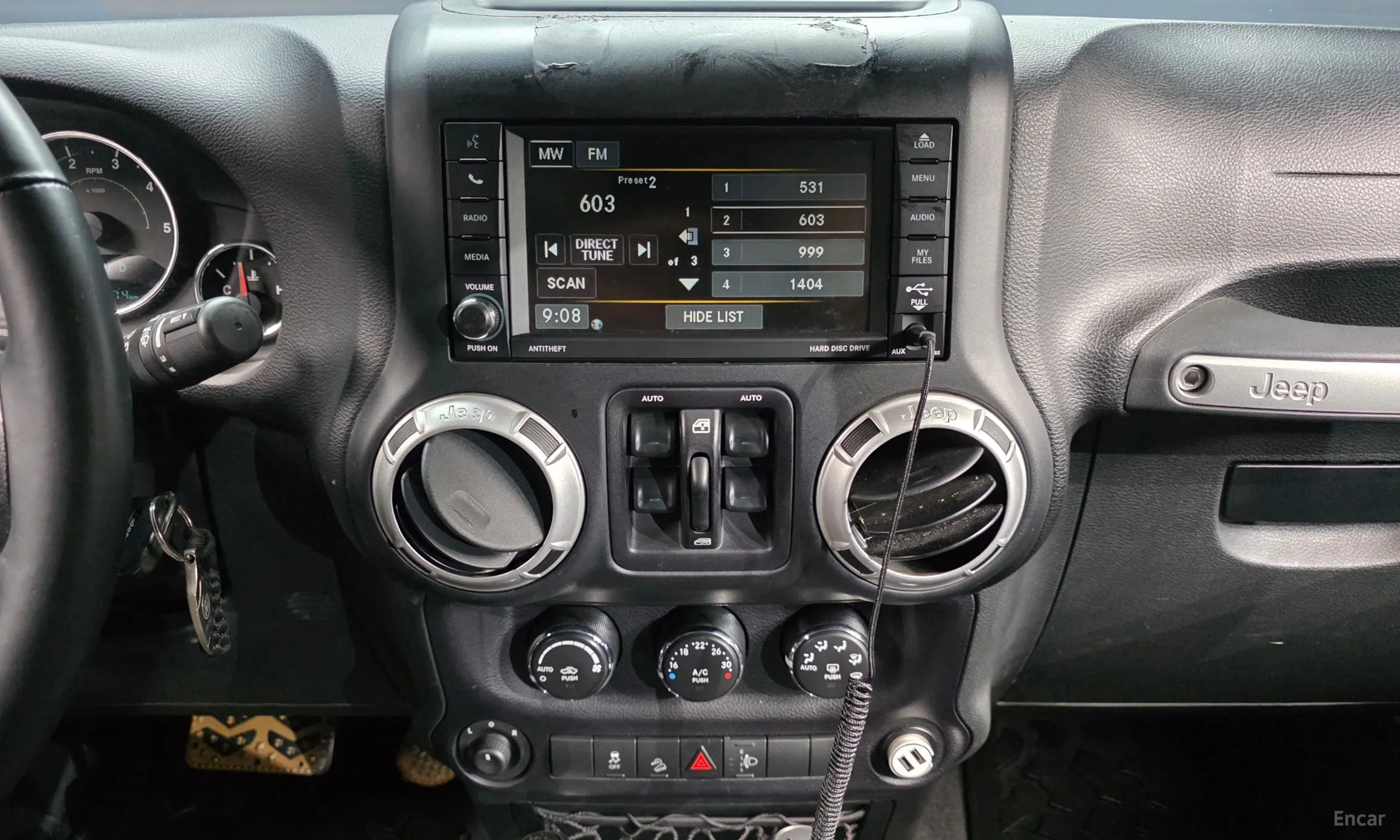 Jeep Wrangler (JK) превью 14