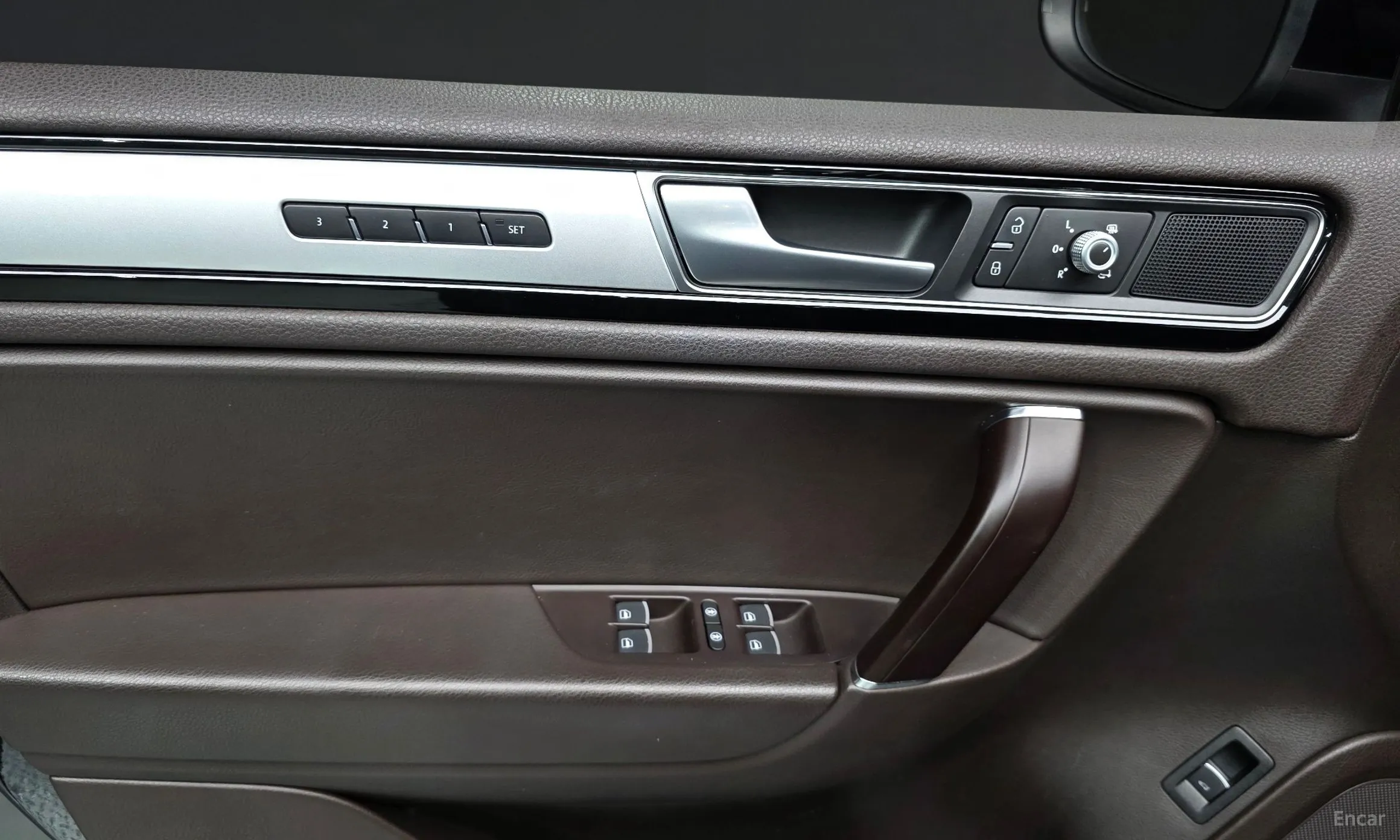Volkswagen New Touareg превью 18
