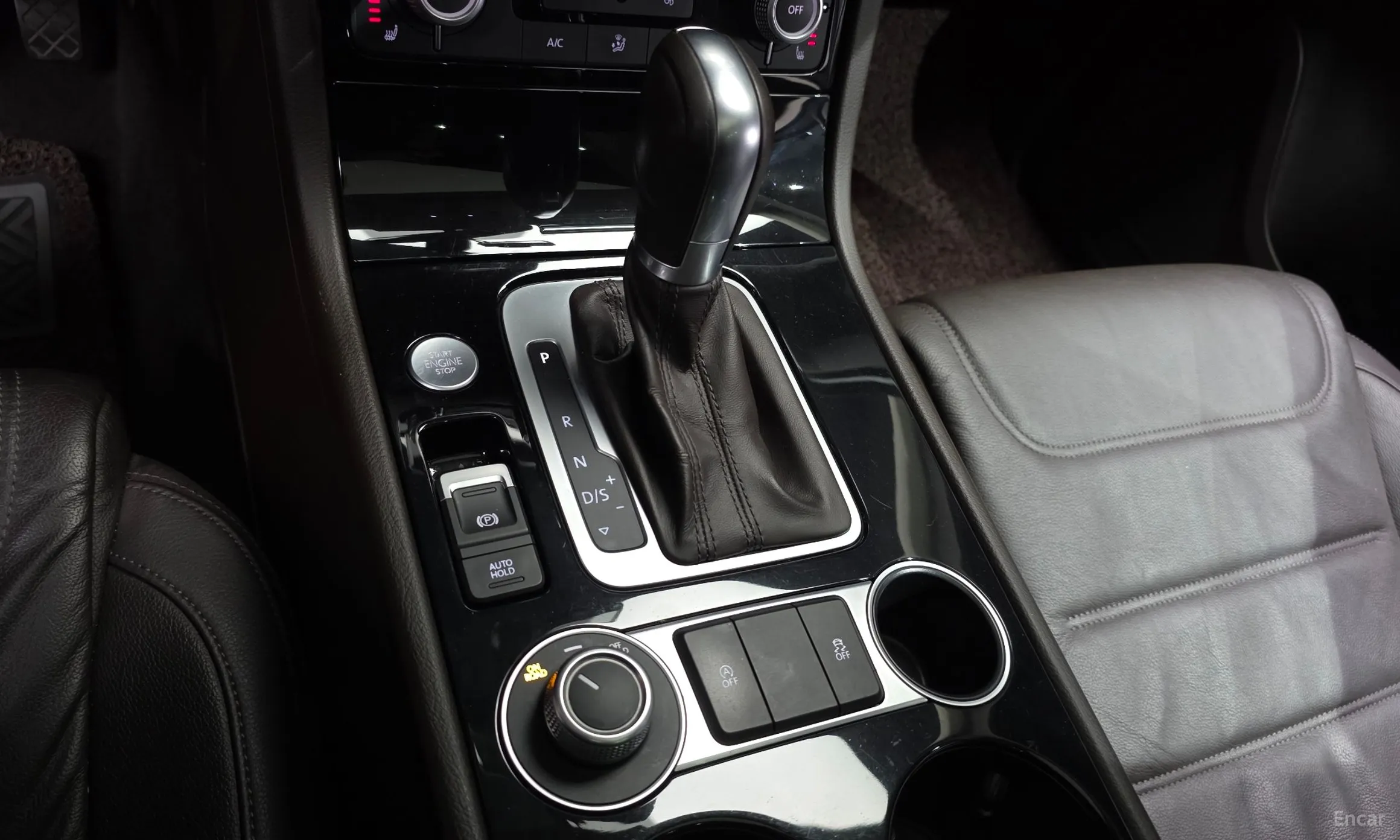 Volkswagen New Touareg превью 9