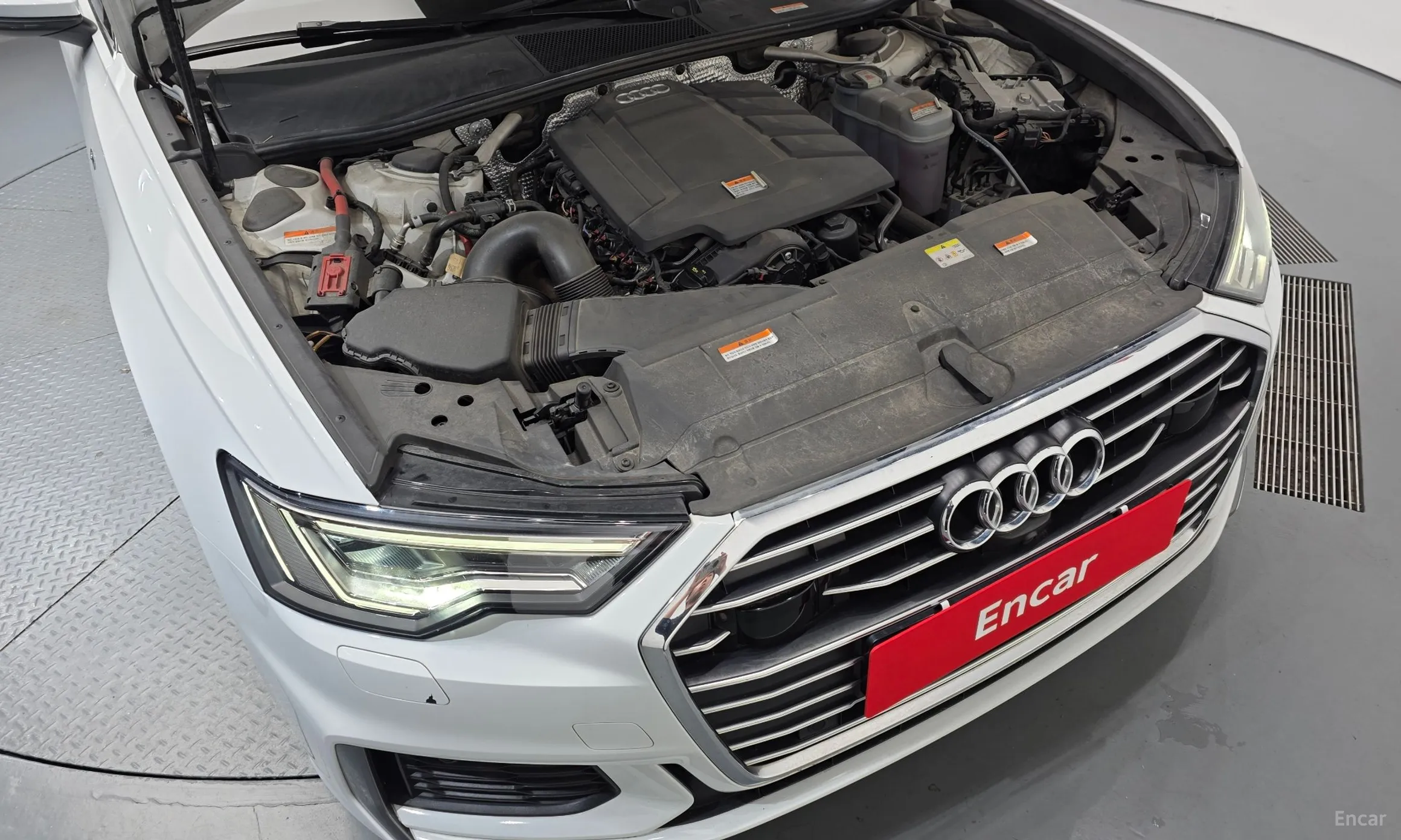 Audi A6 (C8) превью 6