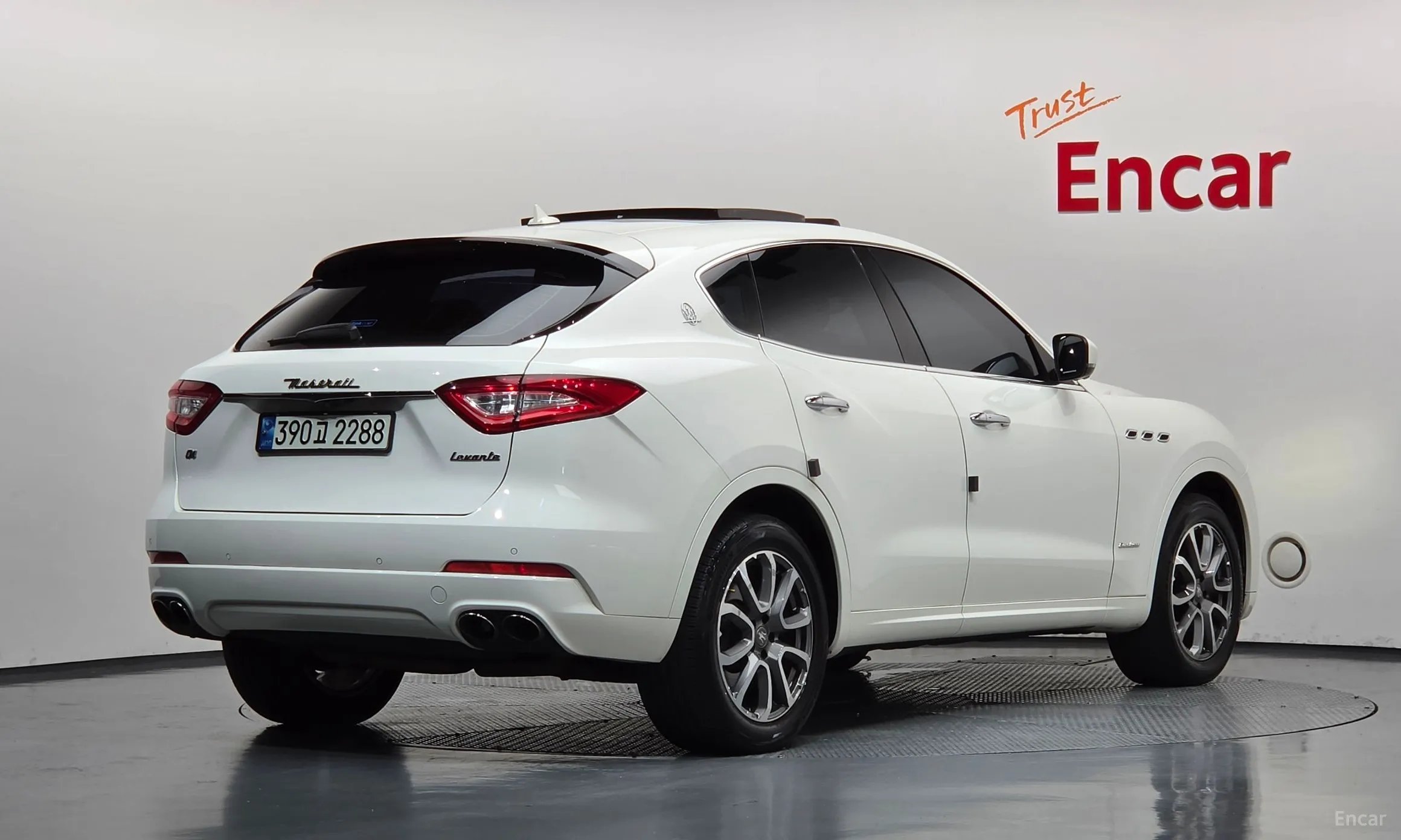 Maserati Levante превью 2