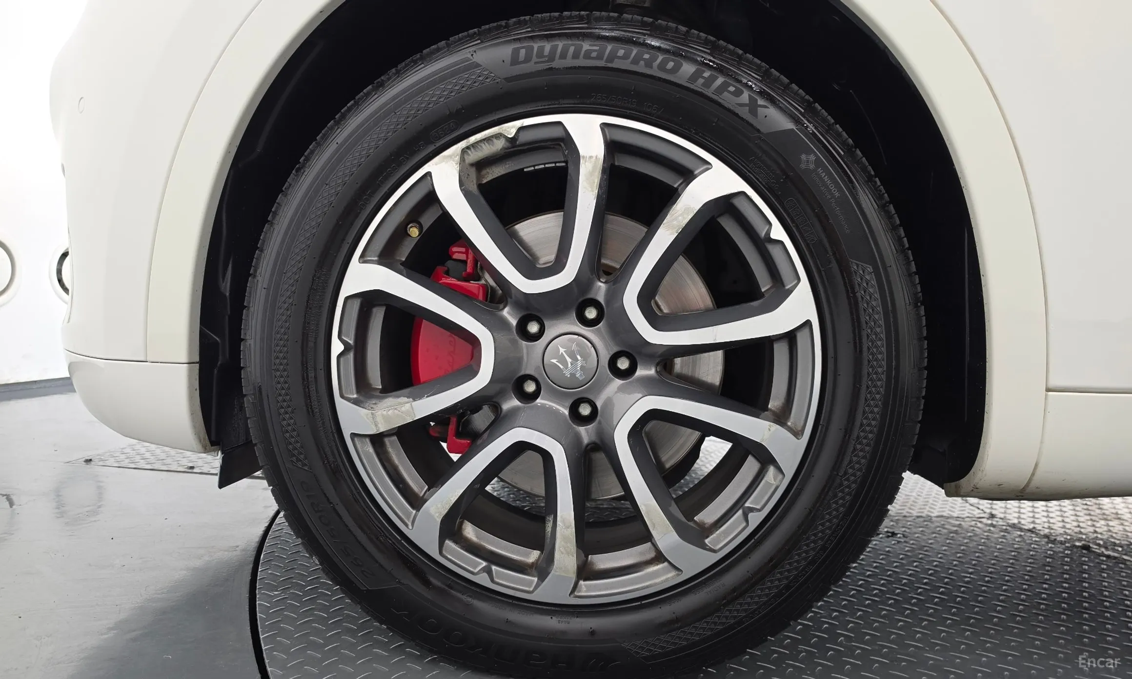 Maserati Levante превью 5