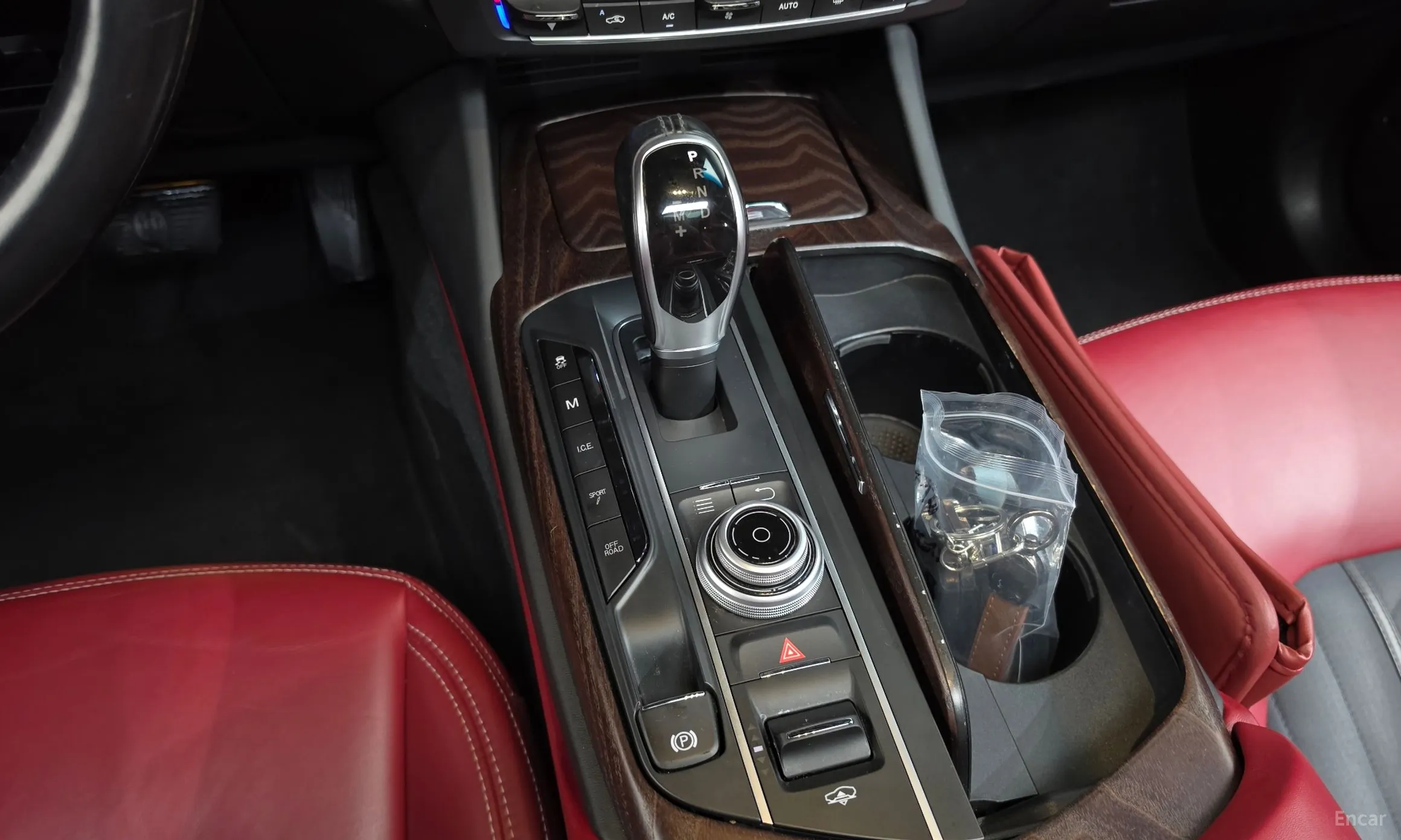 Maserati Levante превью 9