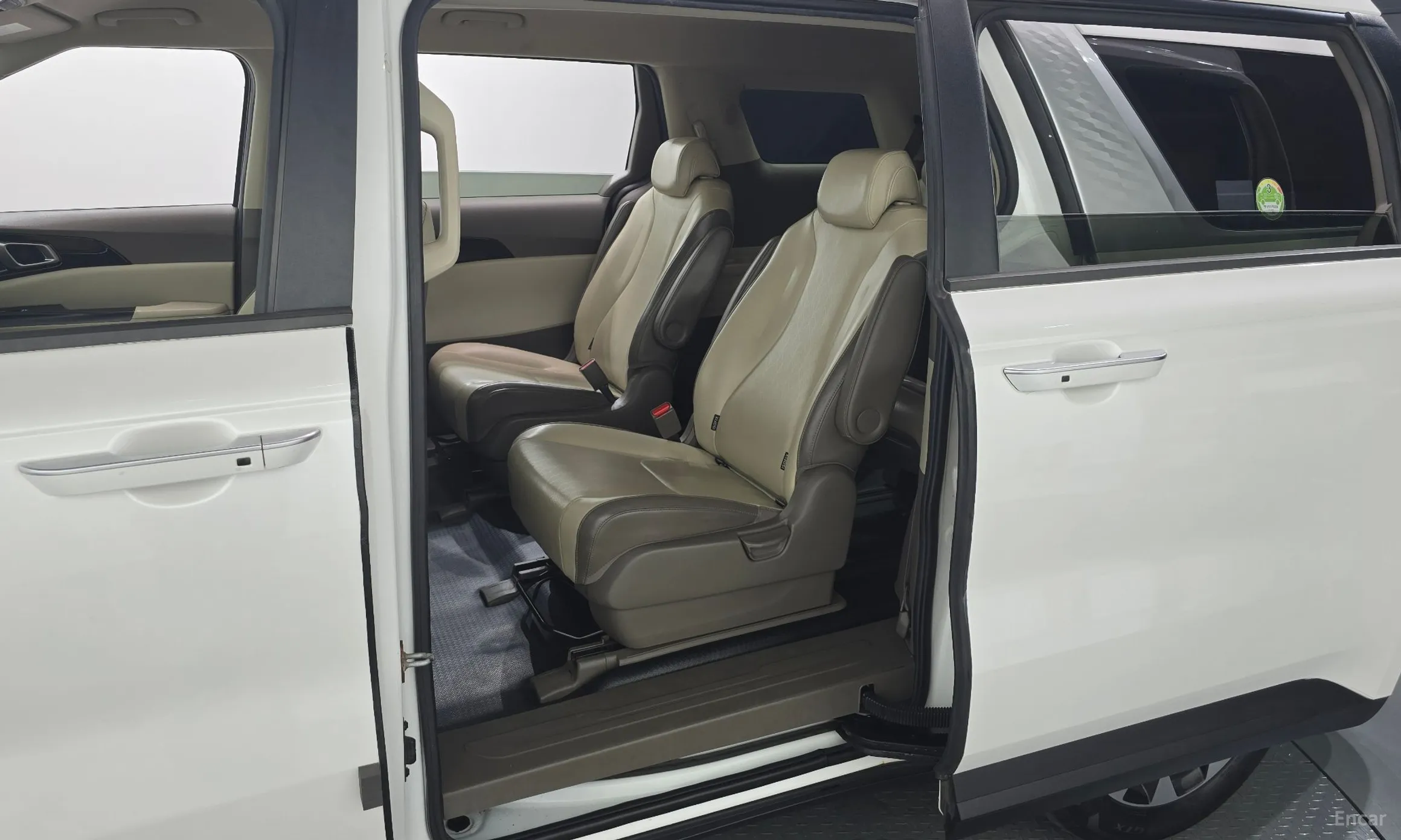 Kia Carnival Gen 4 превью 12