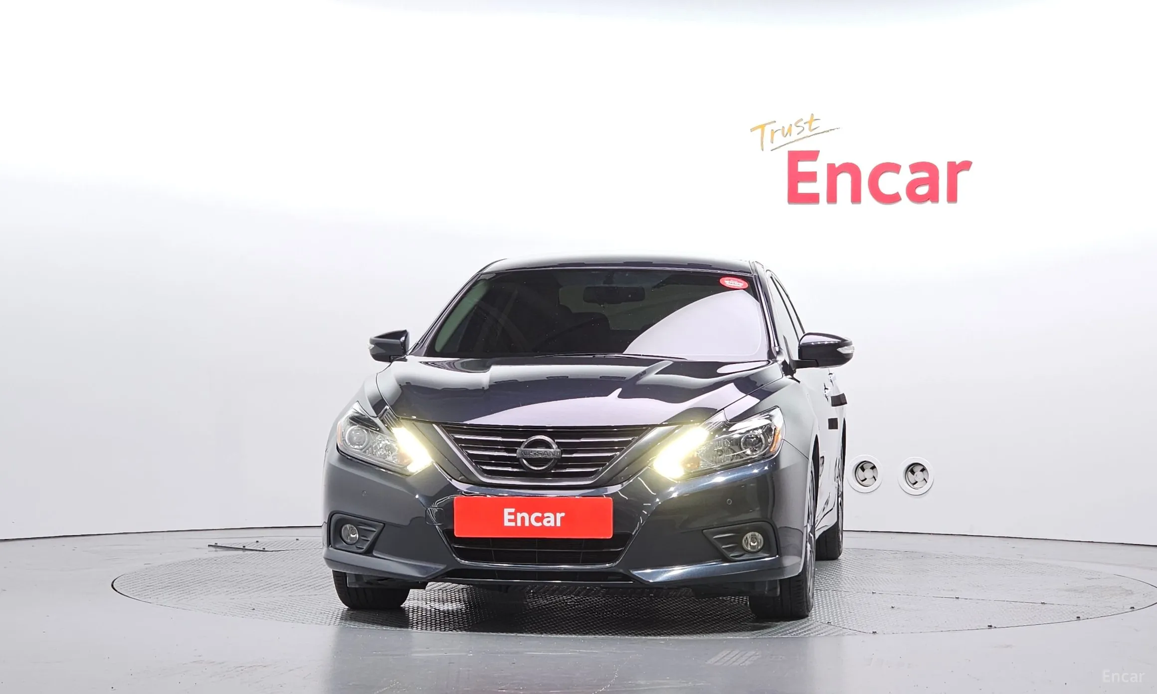Nissan Altima превью 3