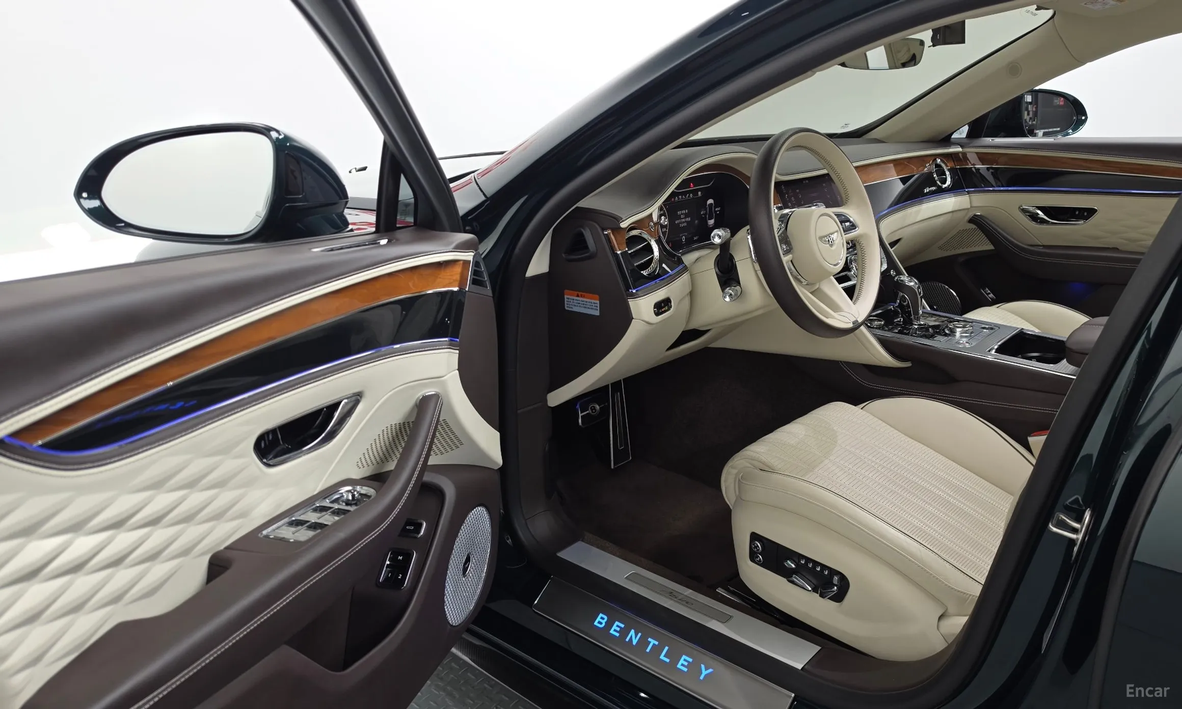 Bentley Flying Spur 3rd Generation превью 10