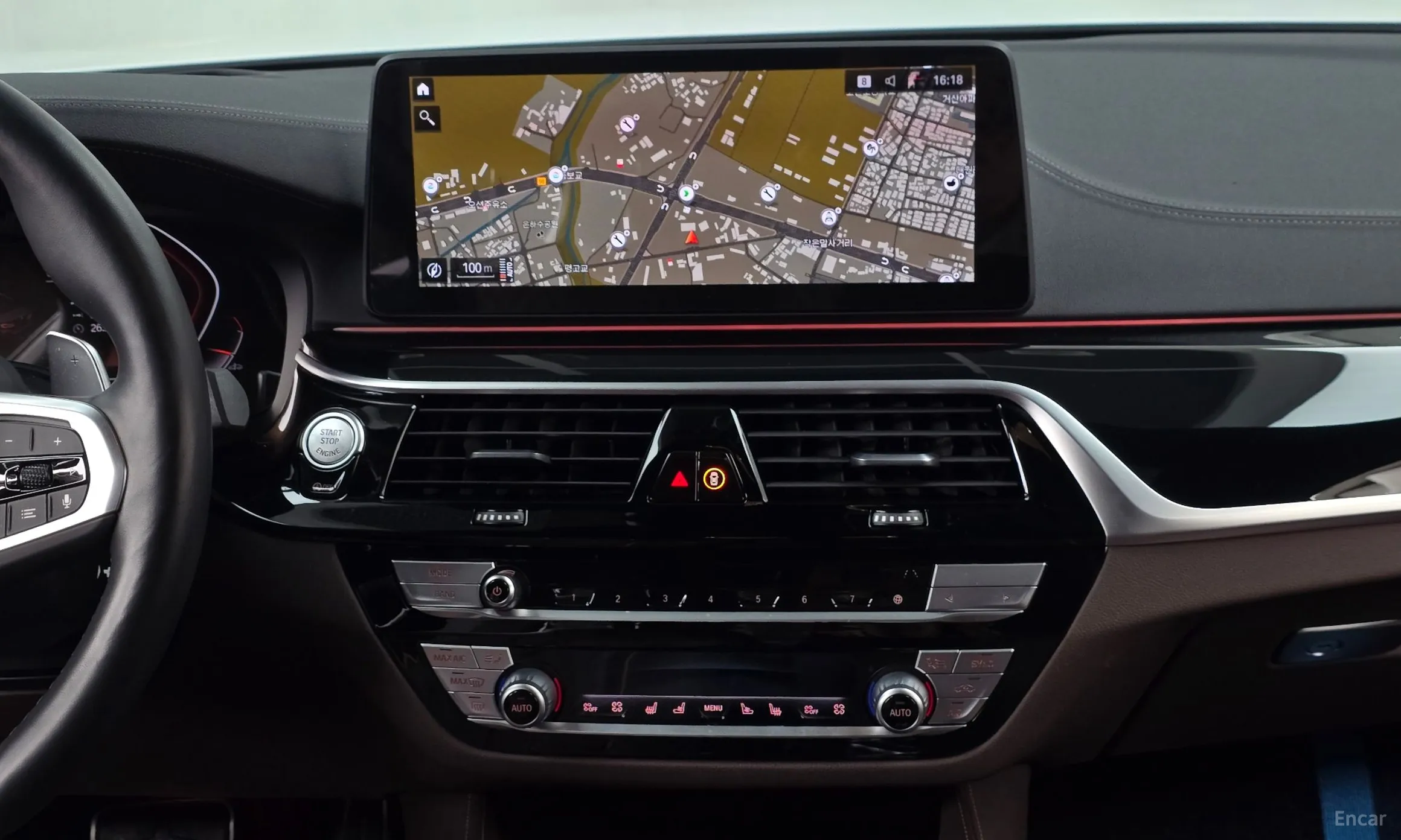 BMW 5 Series (G30) превью 12
