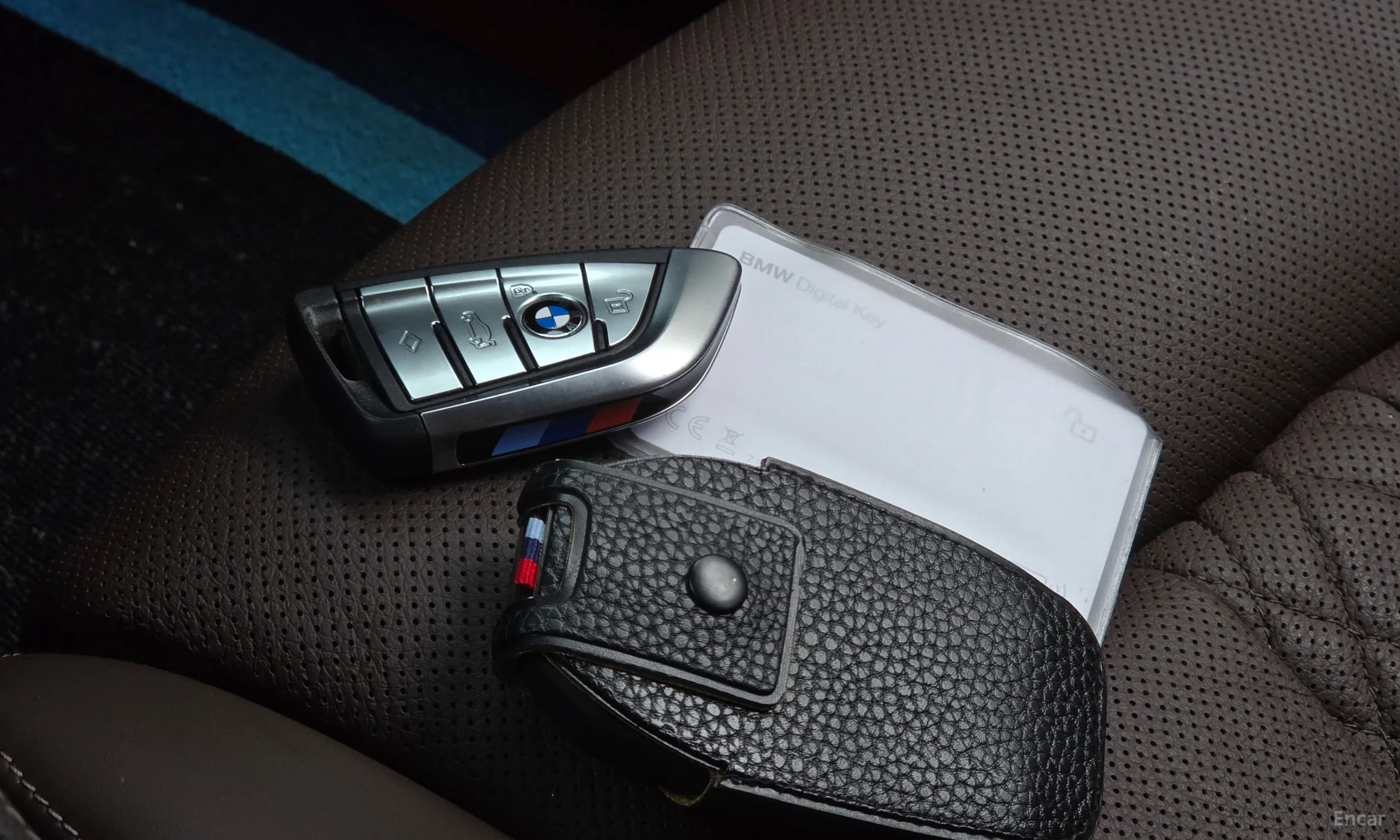 BMW 5 Series (G30) превью 15