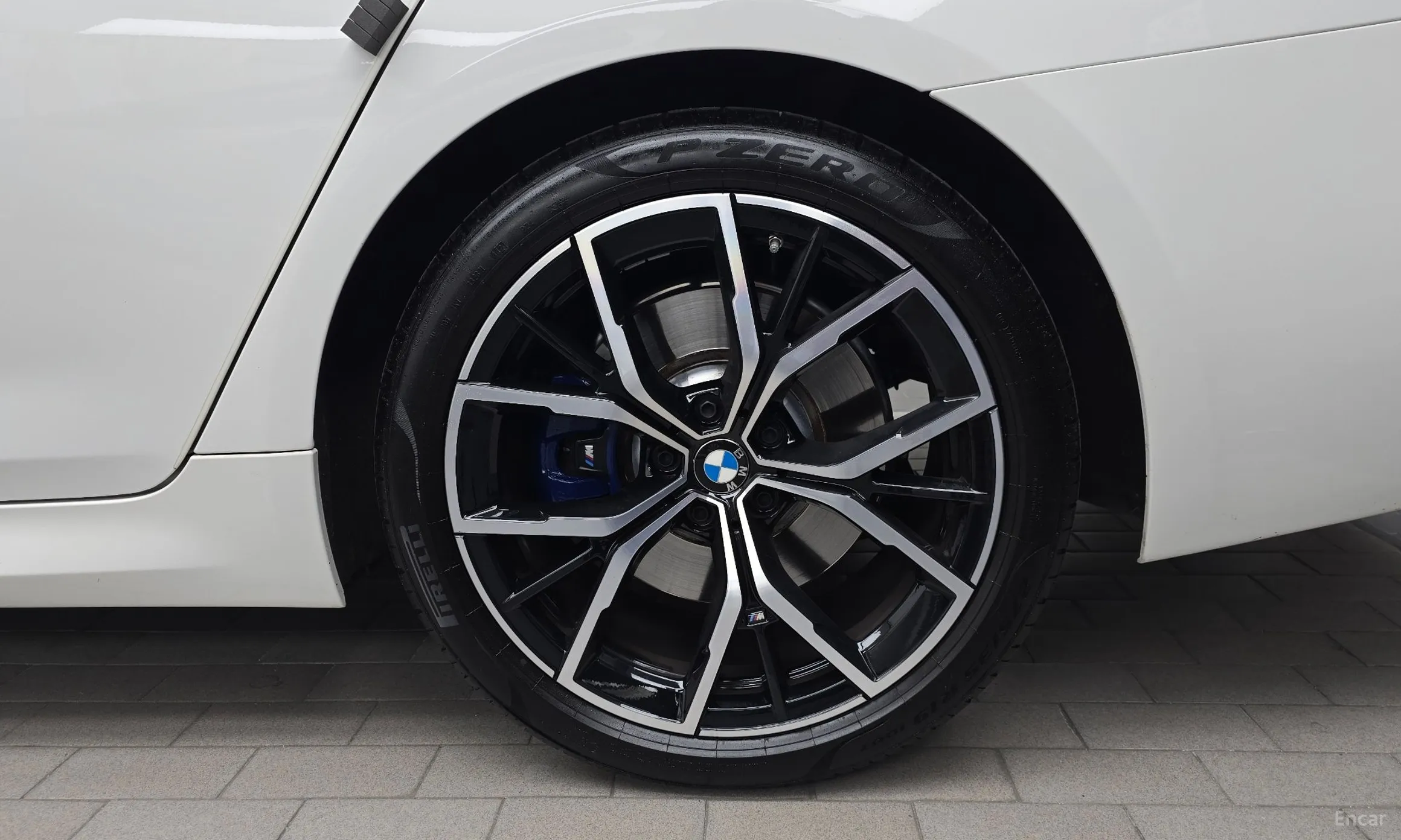 BMW 5 Series (G30) превью 5