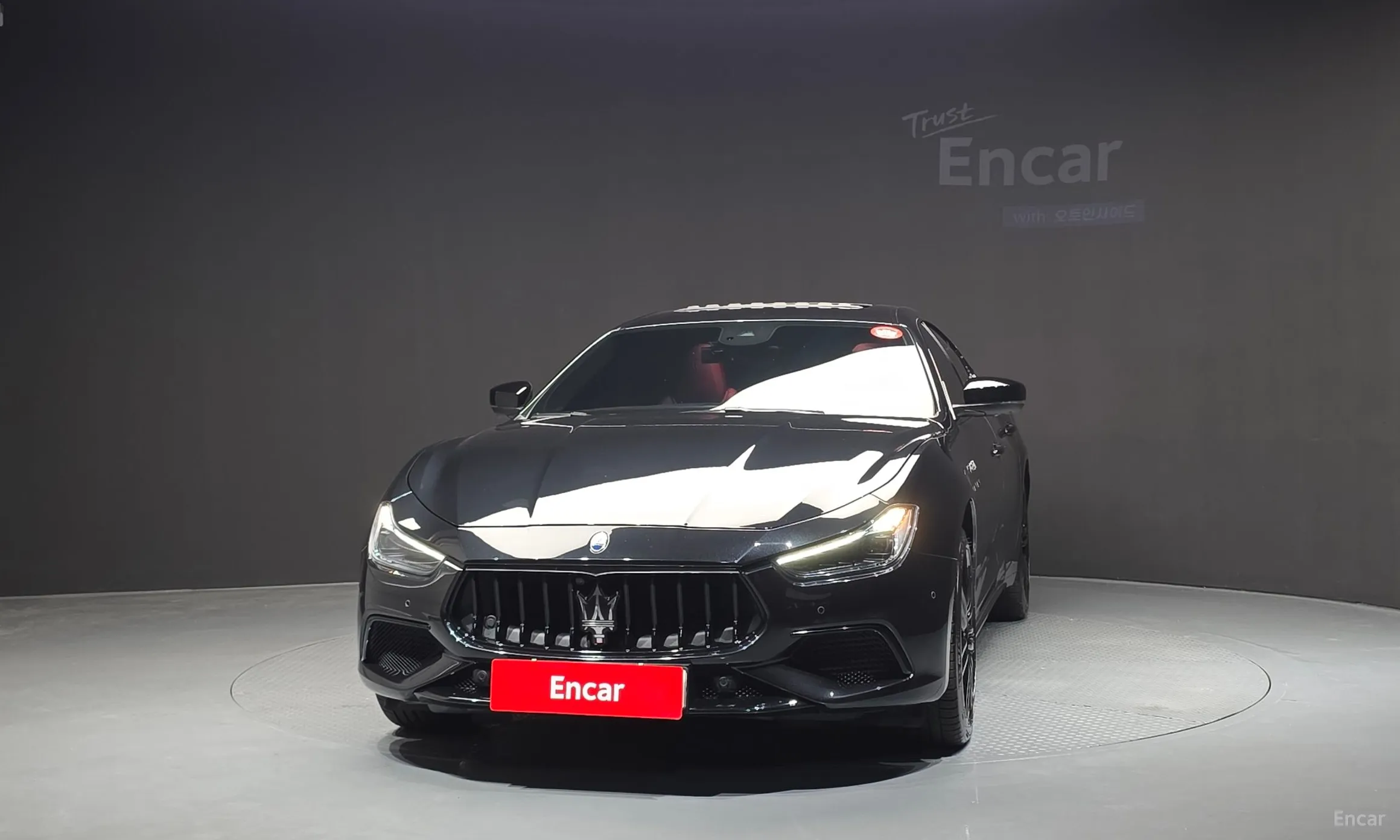 Maserati Ghibli превью 3
