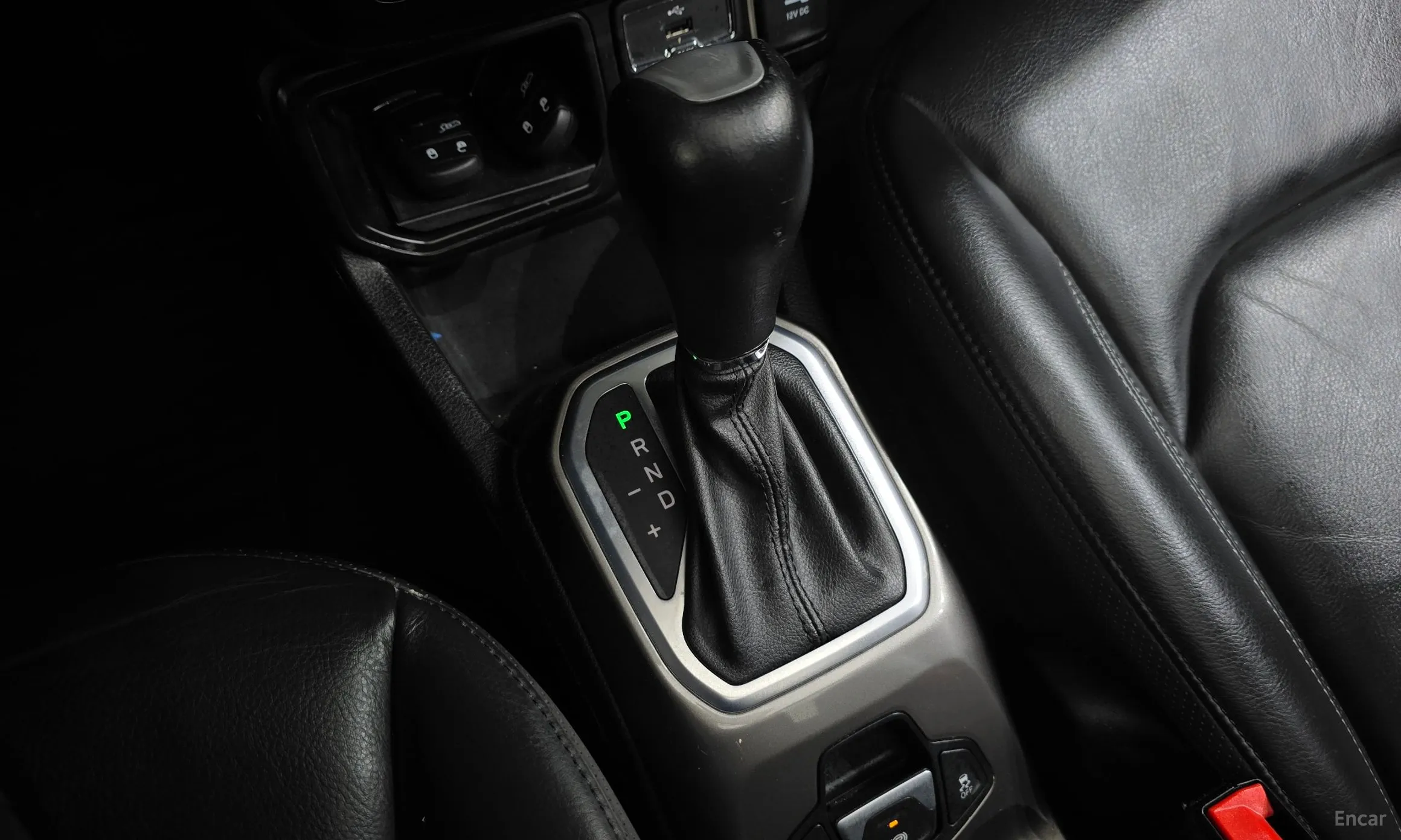 Jeep Renegade превью 9