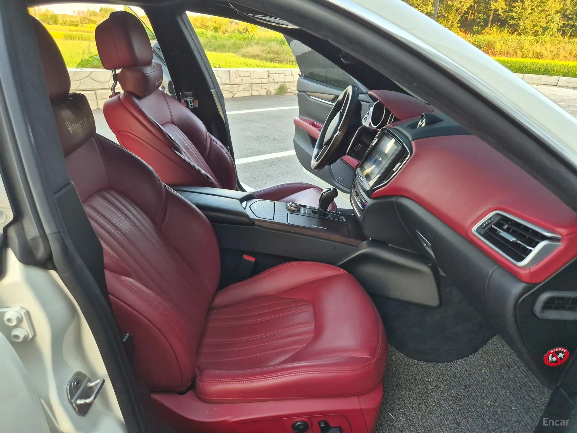 Maserati Ghibli превью 17