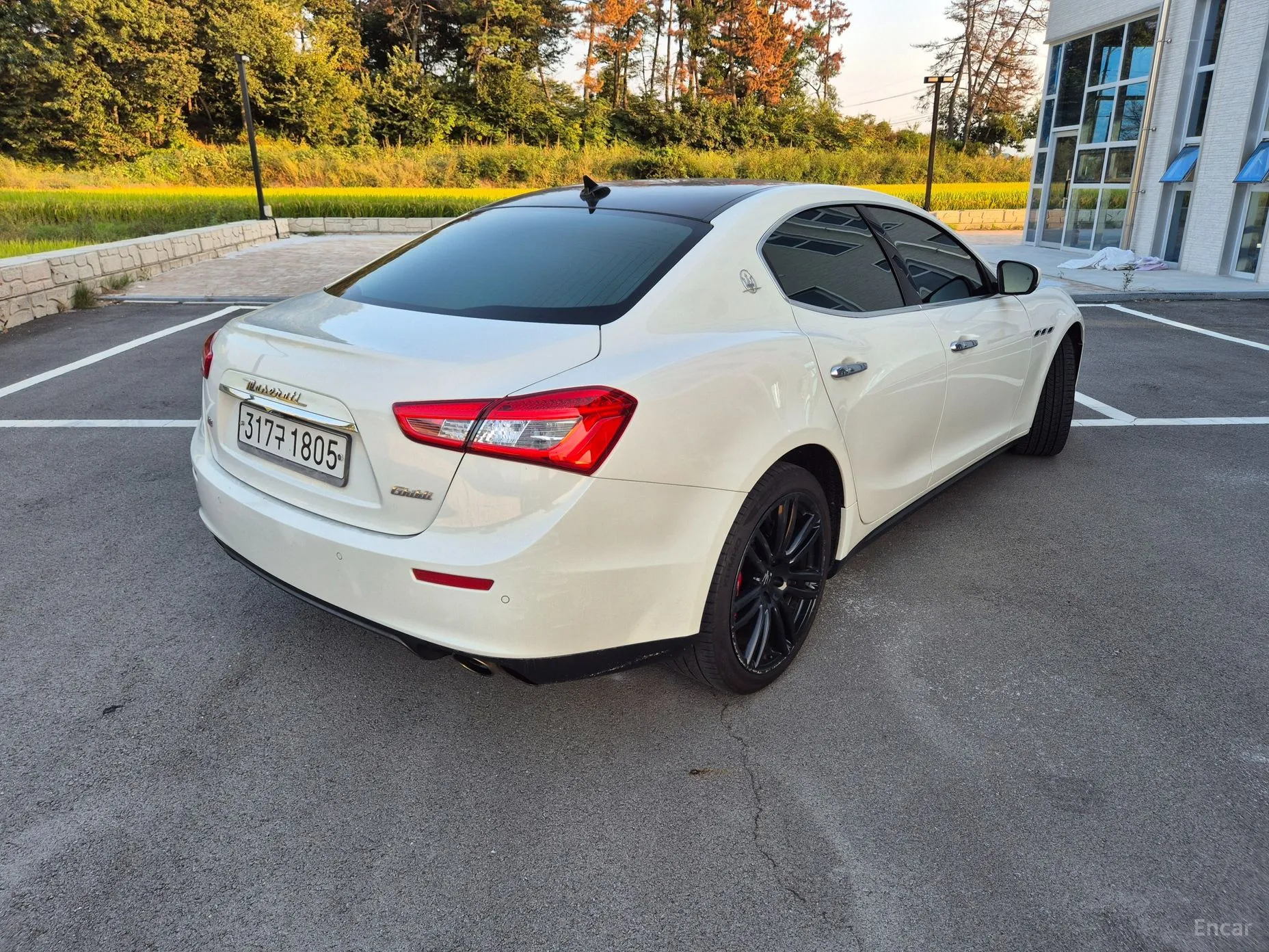 Maserati Ghibli превью 4
