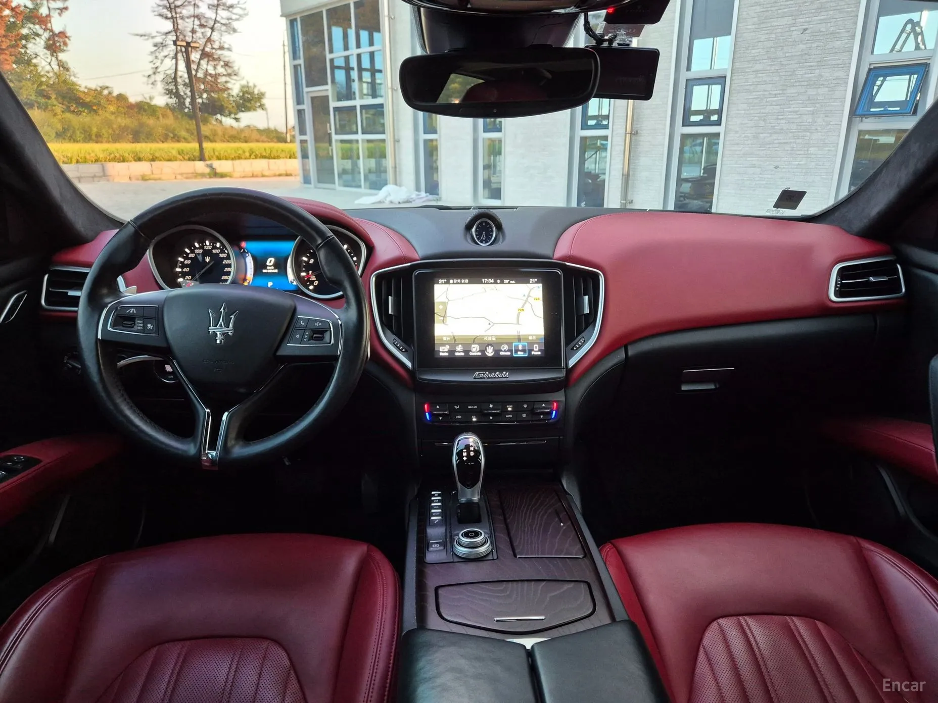 Maserati Ghibli превью 8