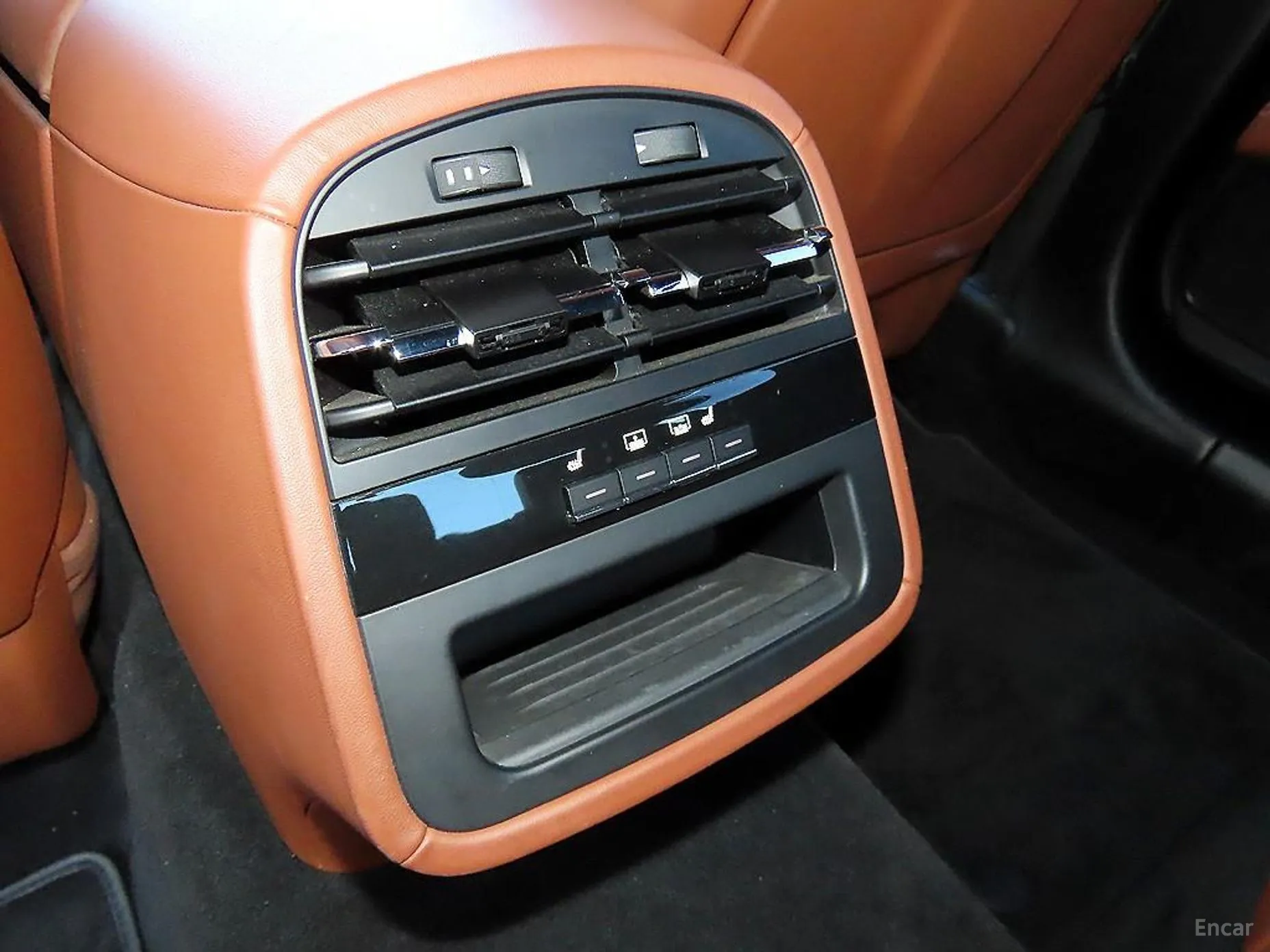 Maserati Quattroporte превью 16