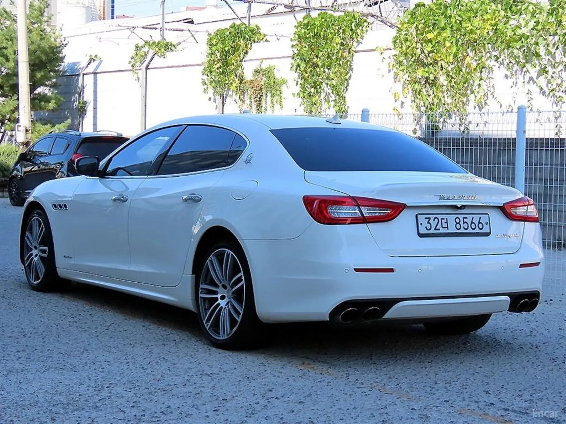 Maserati Quattroporte превью 3
