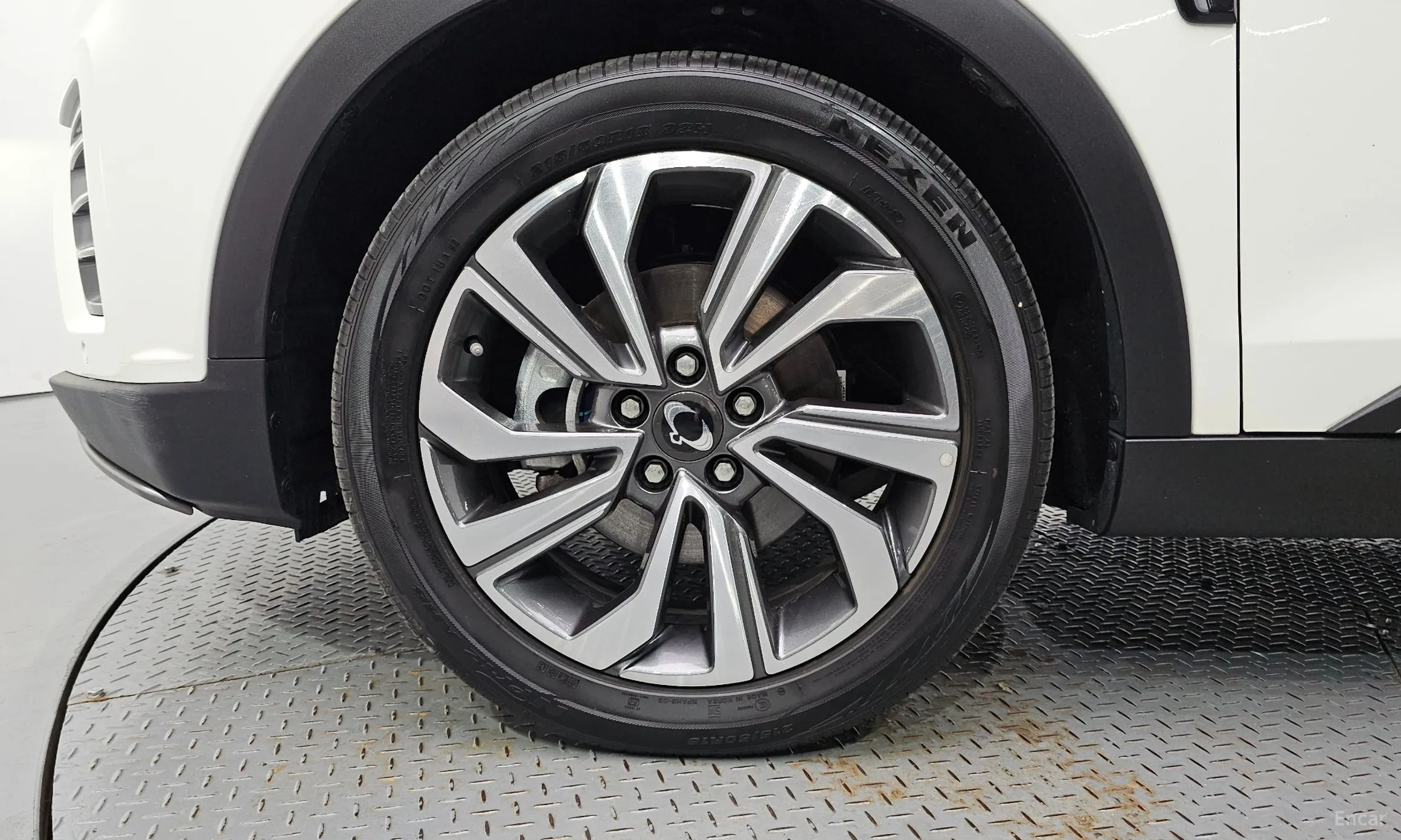 KG Mobility (SsangYong) Berry New Tivoli превью 5