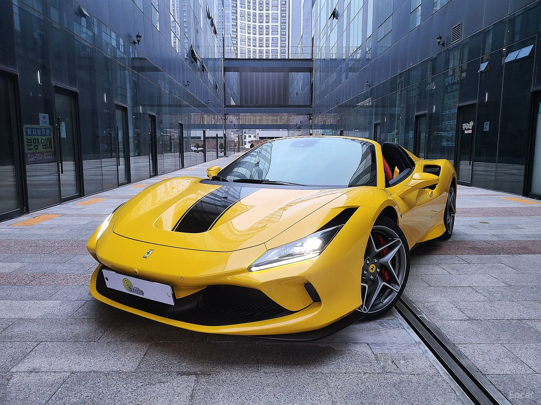 F8 Spider