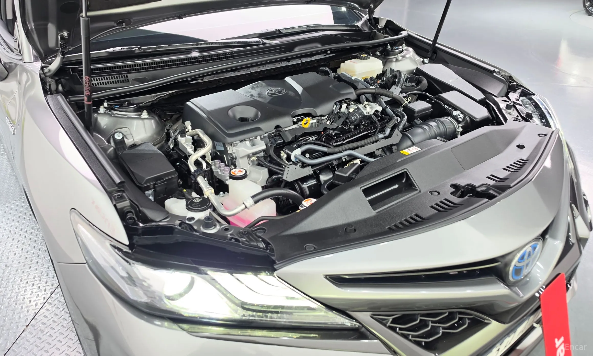 Toyota Camry (XV70) превью 6