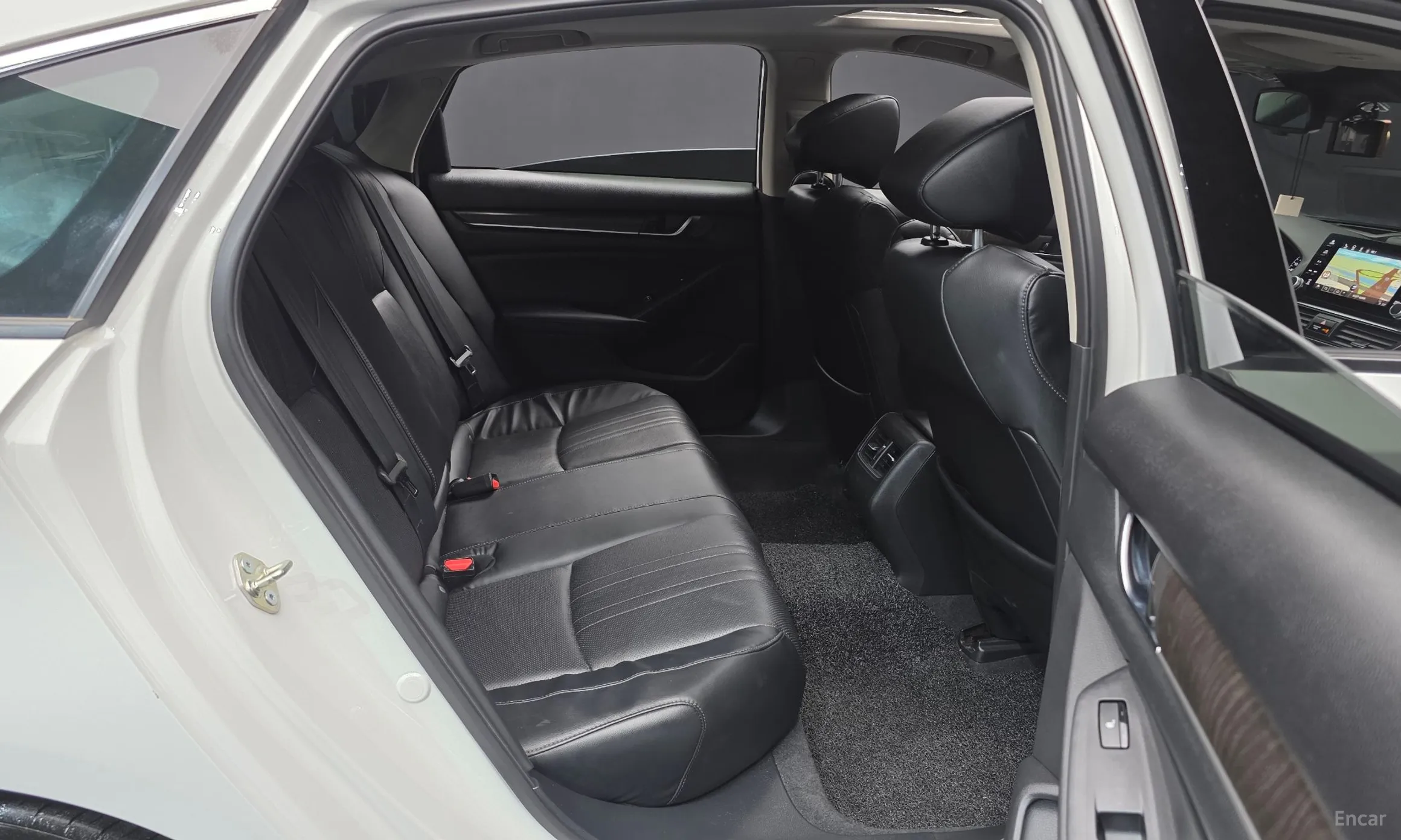 Honda Accord 10th Generation превью 12