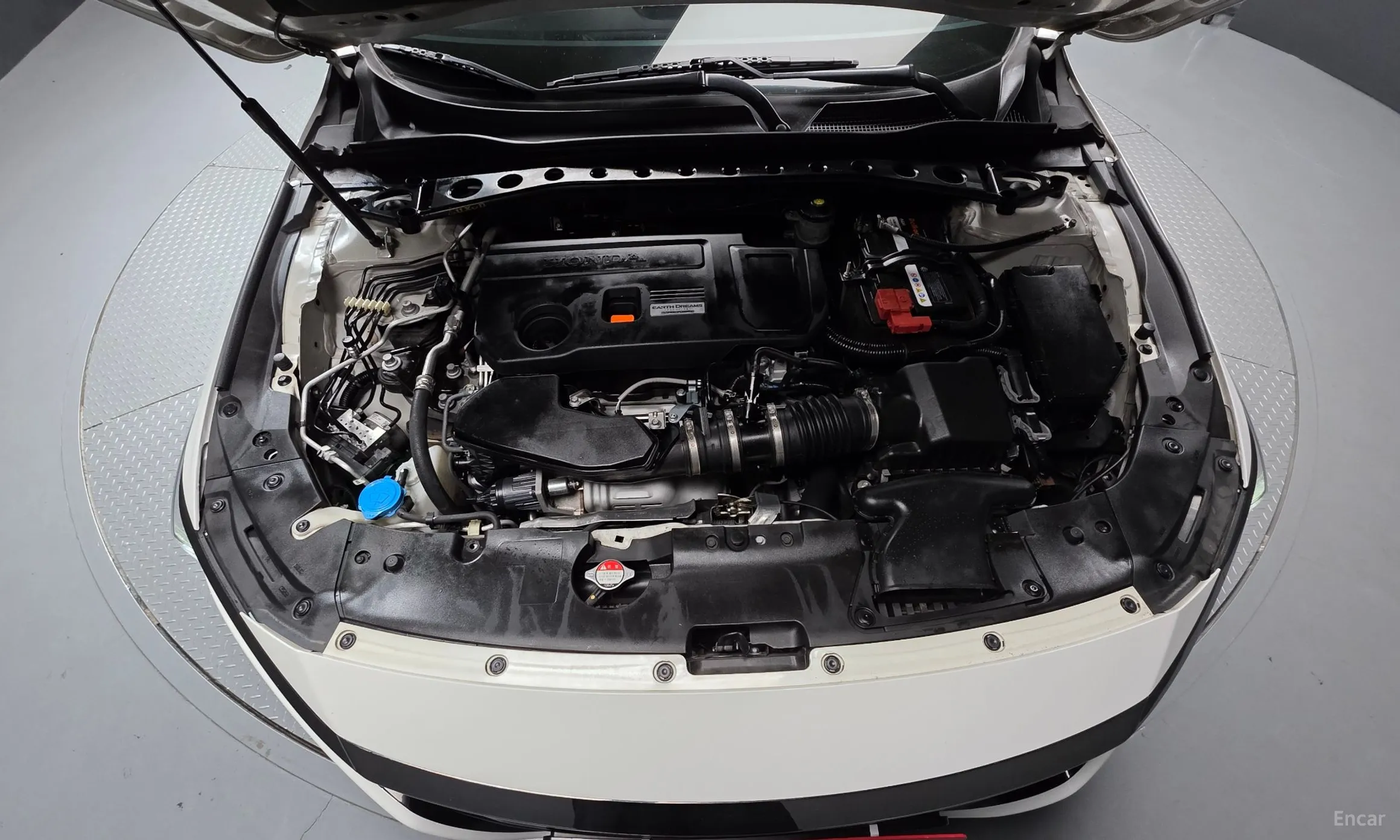 Honda Accord 10th Generation превью 6