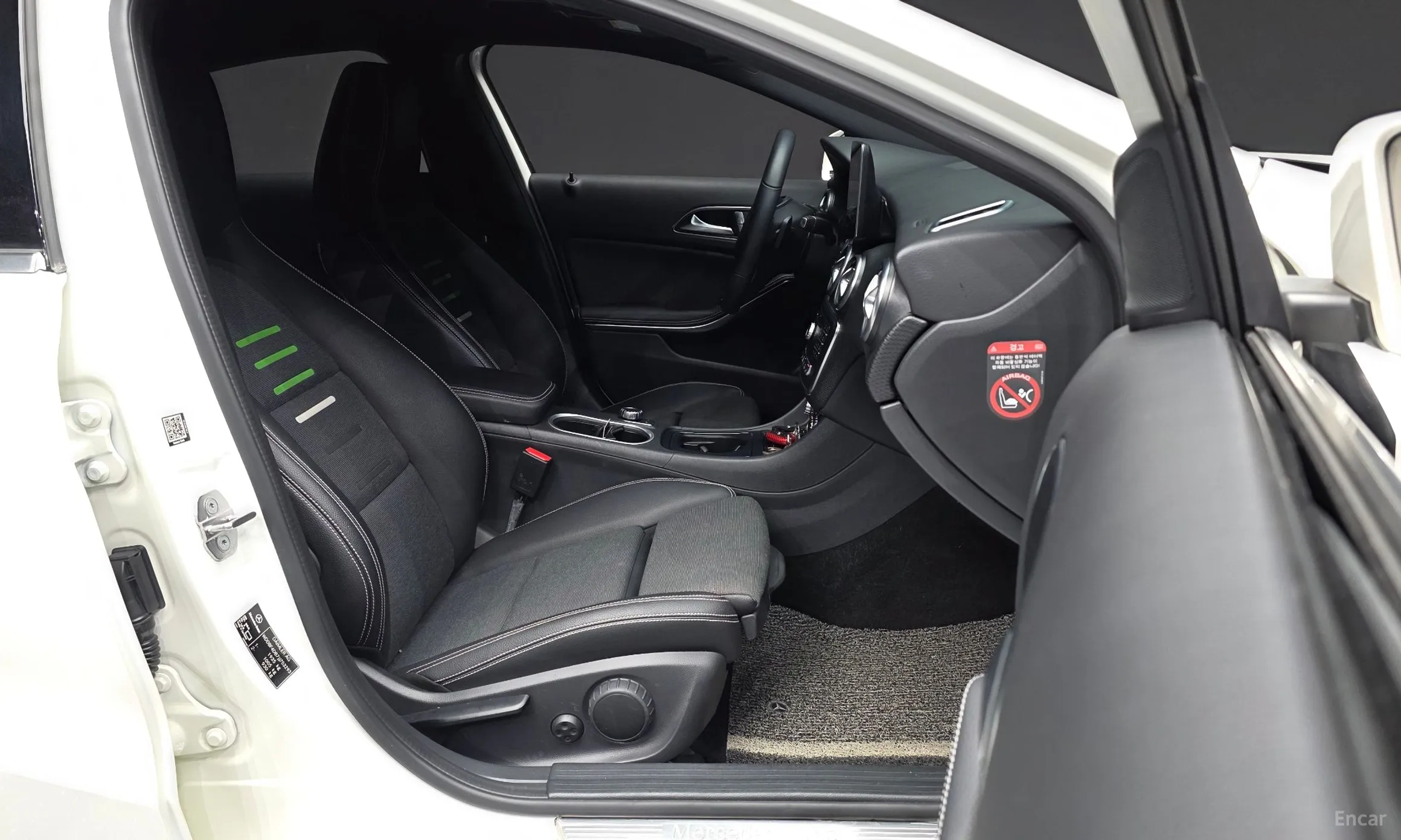 Mercedes Benz A-Class W176 превью 11