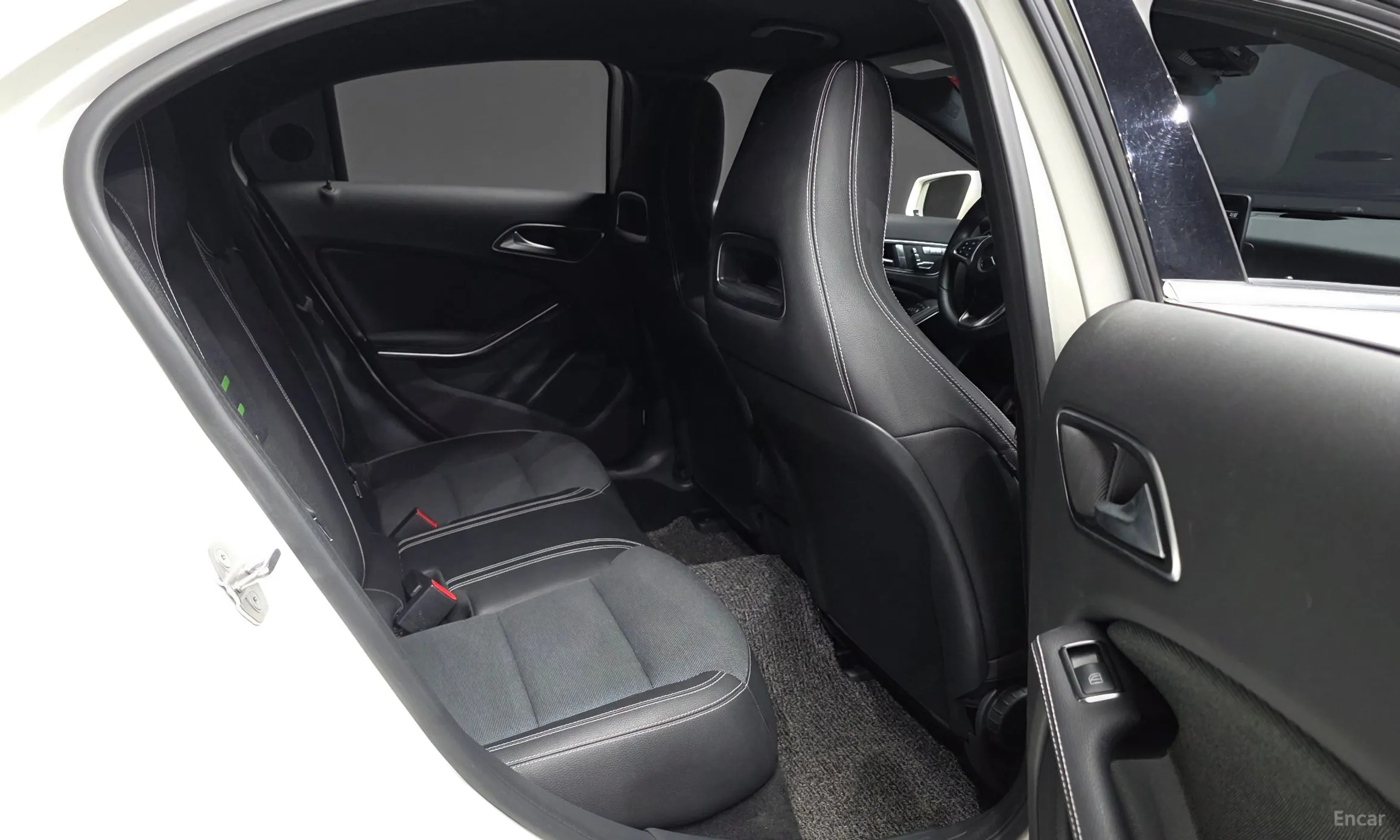 Mercedes Benz A-Class W176 превью 12