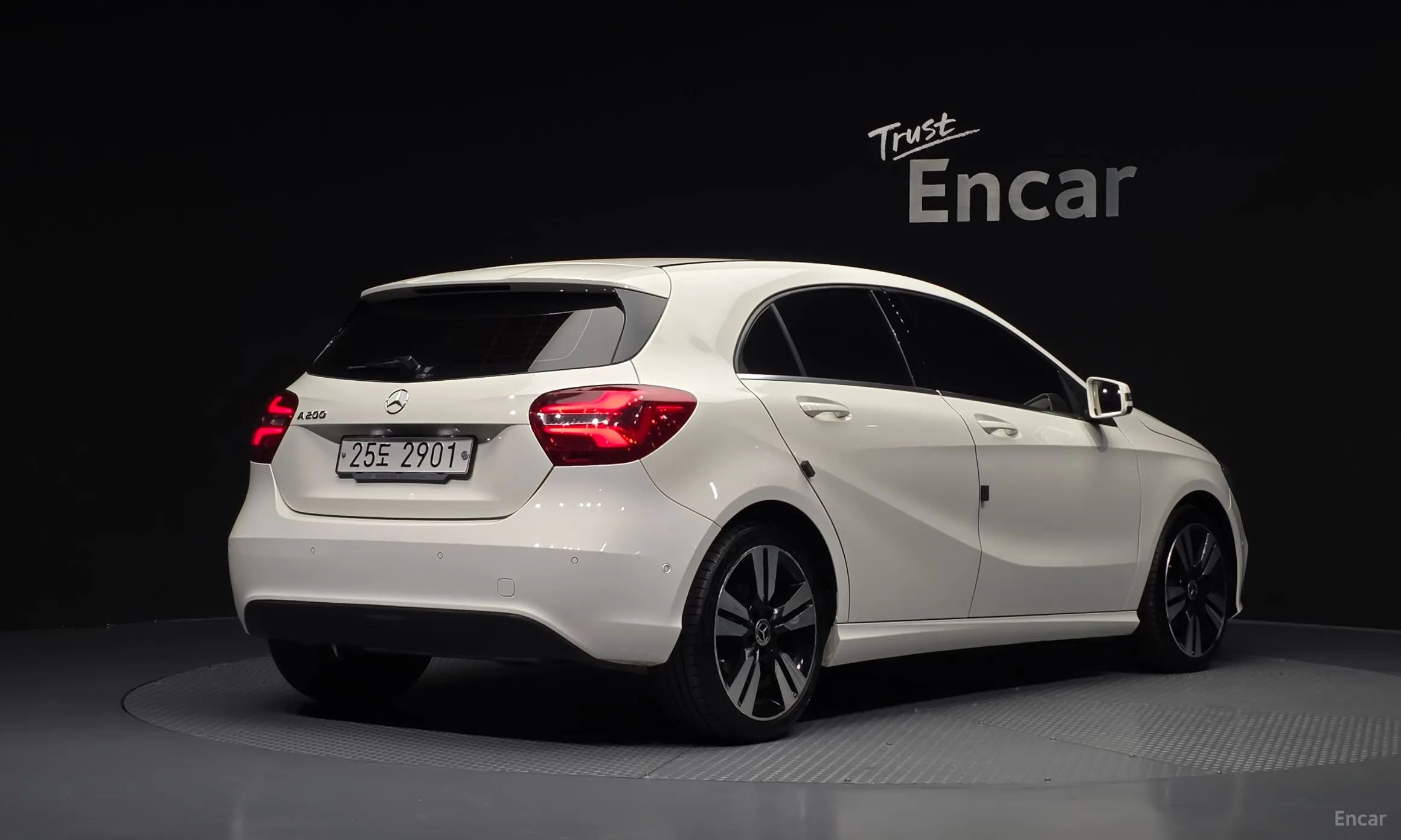 Mercedes Benz A-Class W176 превью 2