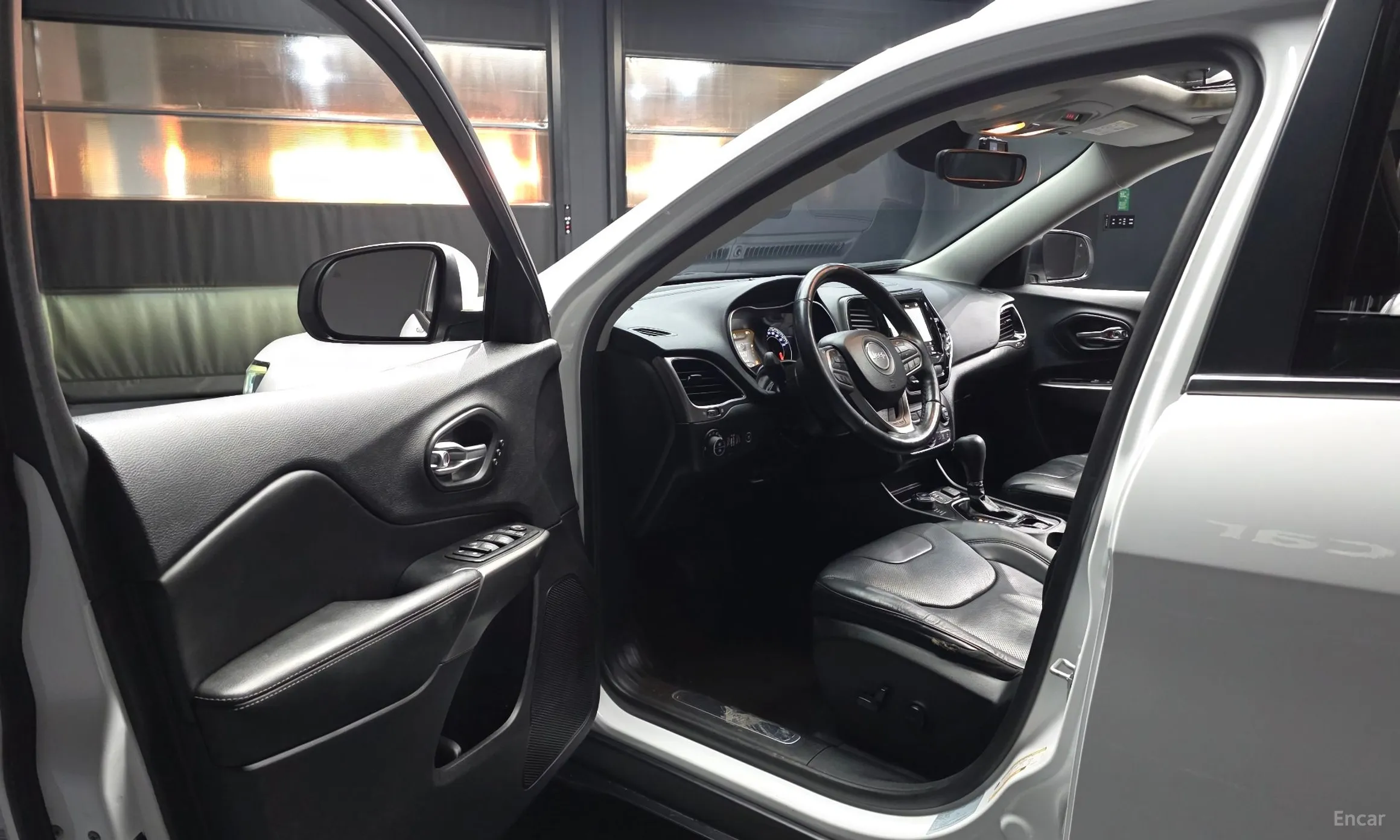 Jeep Cherokee (KL) превью 10