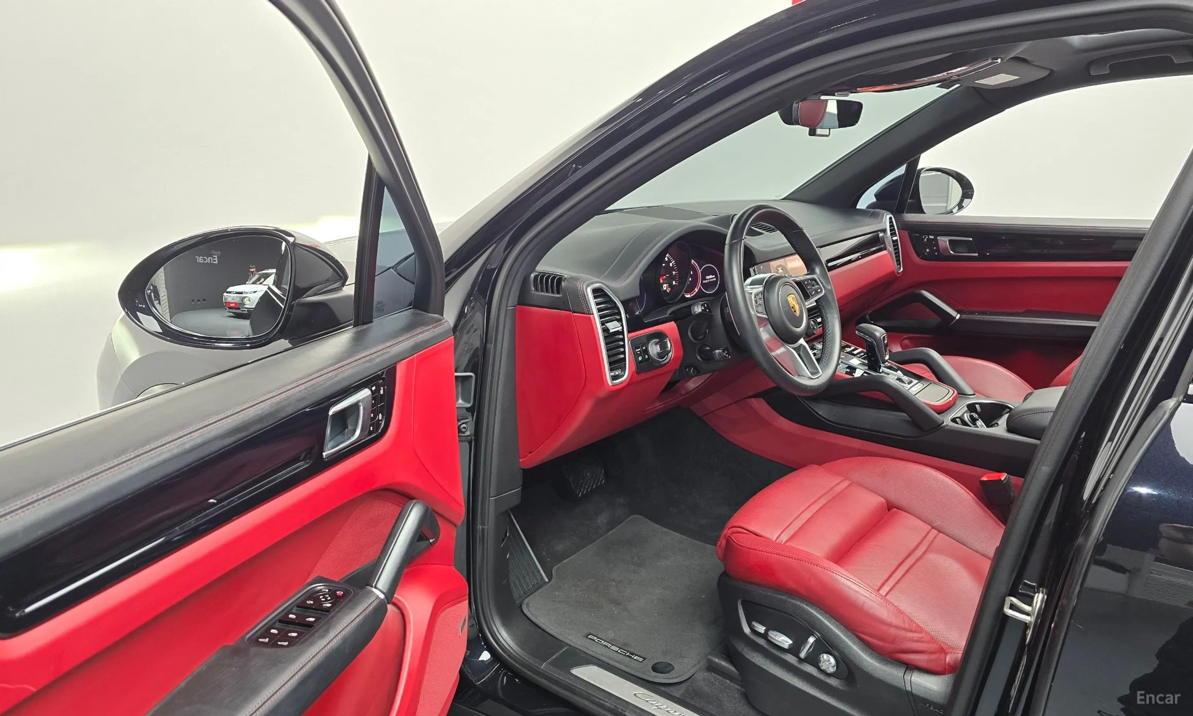 Porsche Cayenne (PO536) превью 10