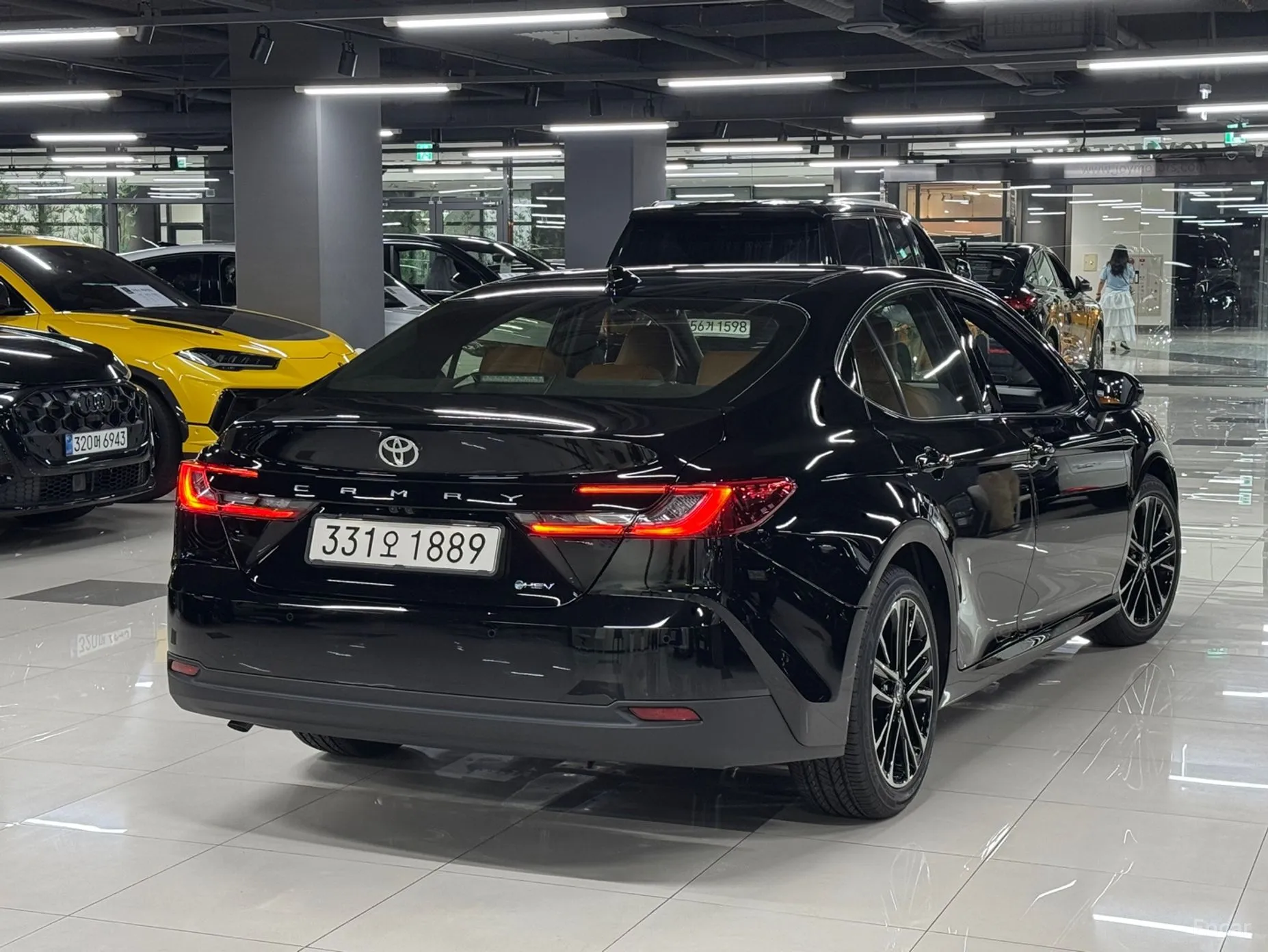 Toyota Camry (XV80) превью 3