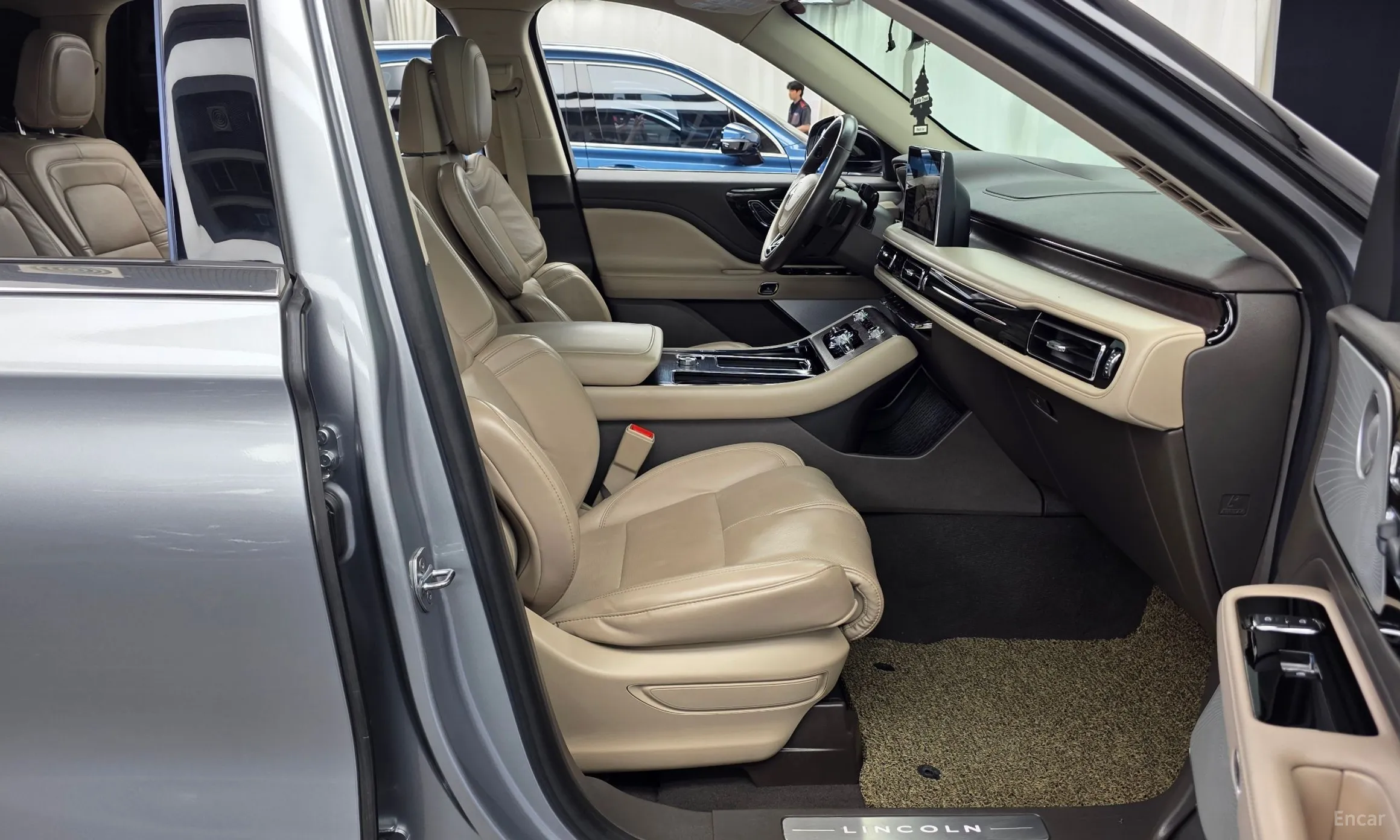 Lincoln Aviator 2nd Generation превью 11