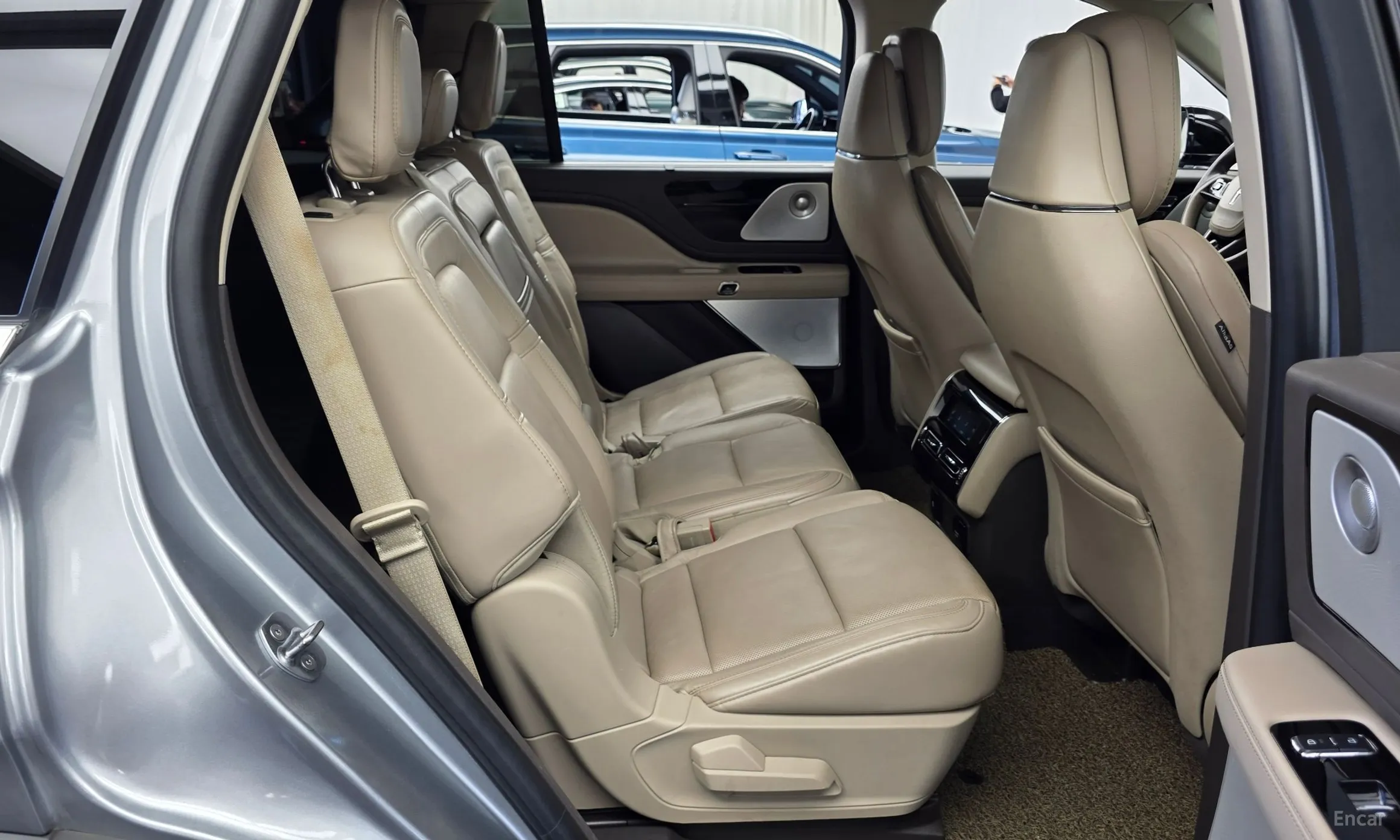 Lincoln Aviator 2nd Generation превью 12