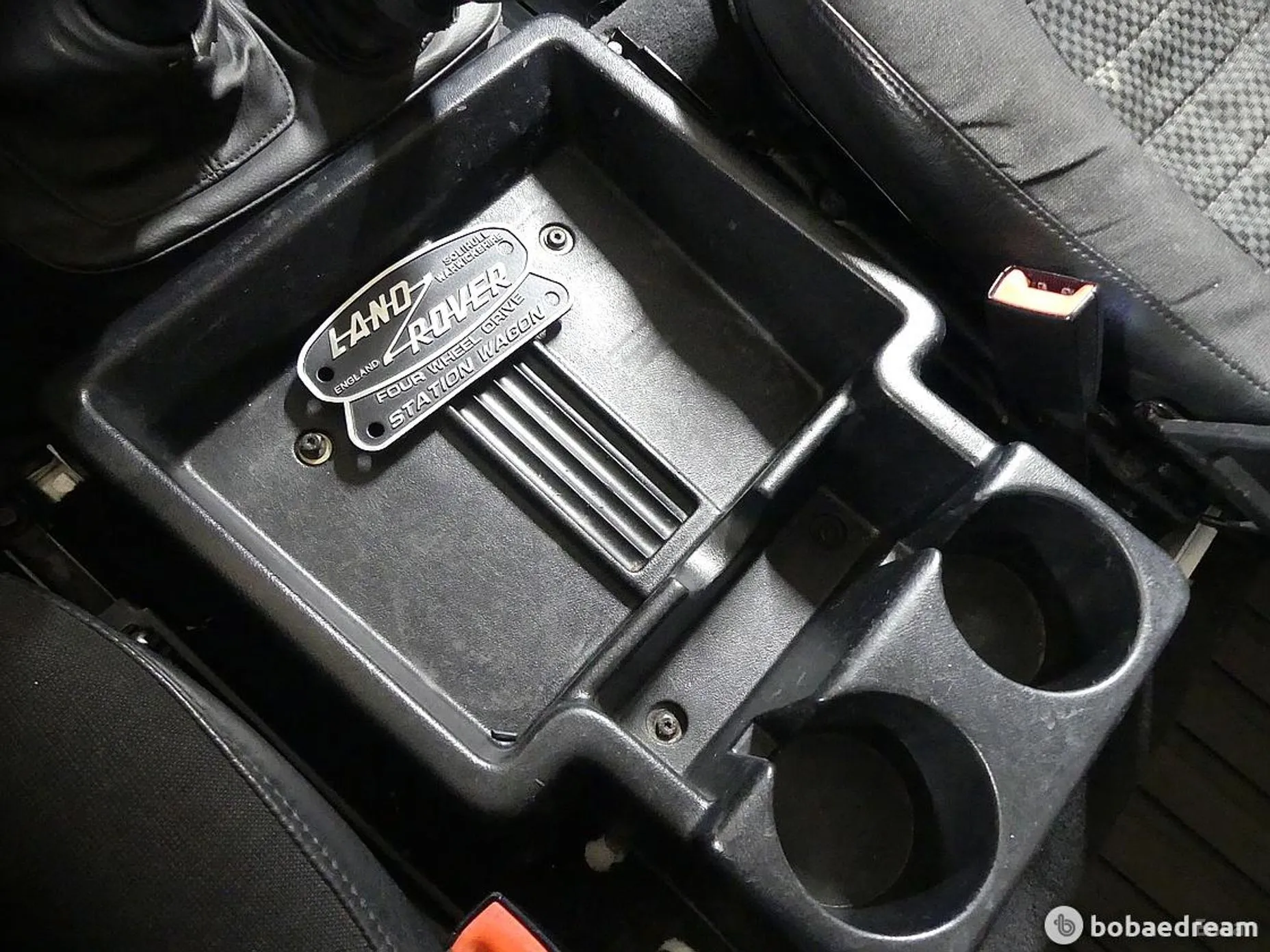 Land Rover Defender превью 12