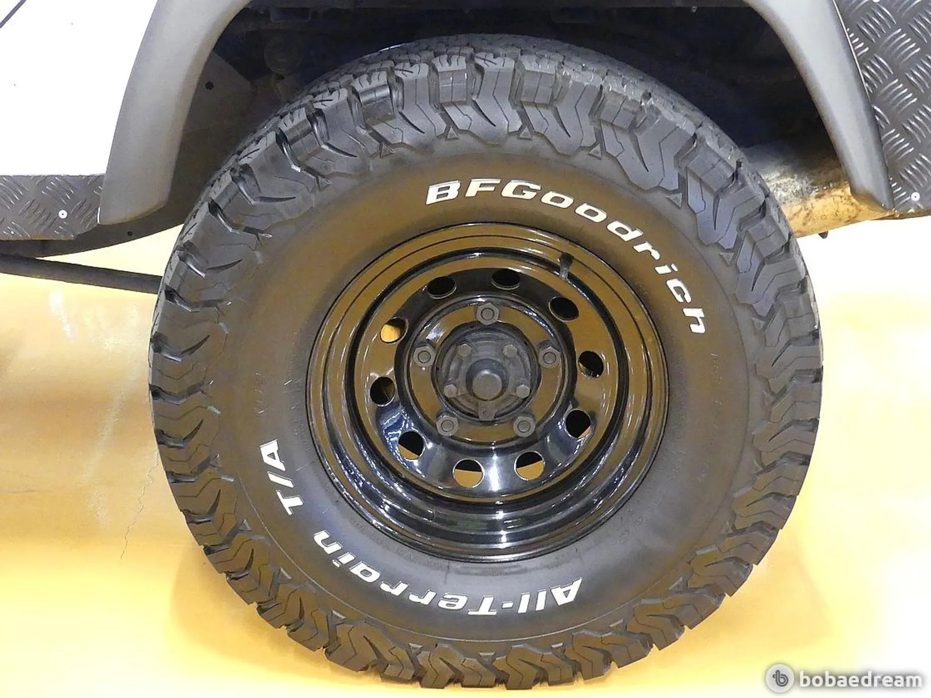 Land Rover Defender превью 5
